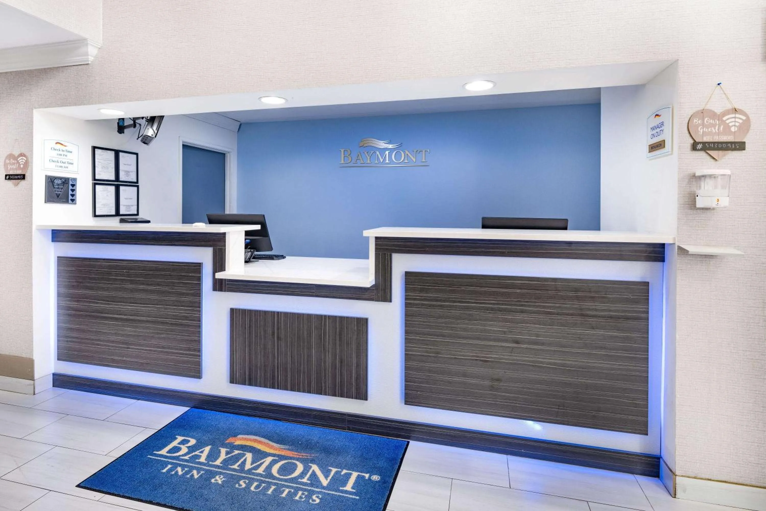 Lobby or reception in Baymont by Wyndham Gurnee
