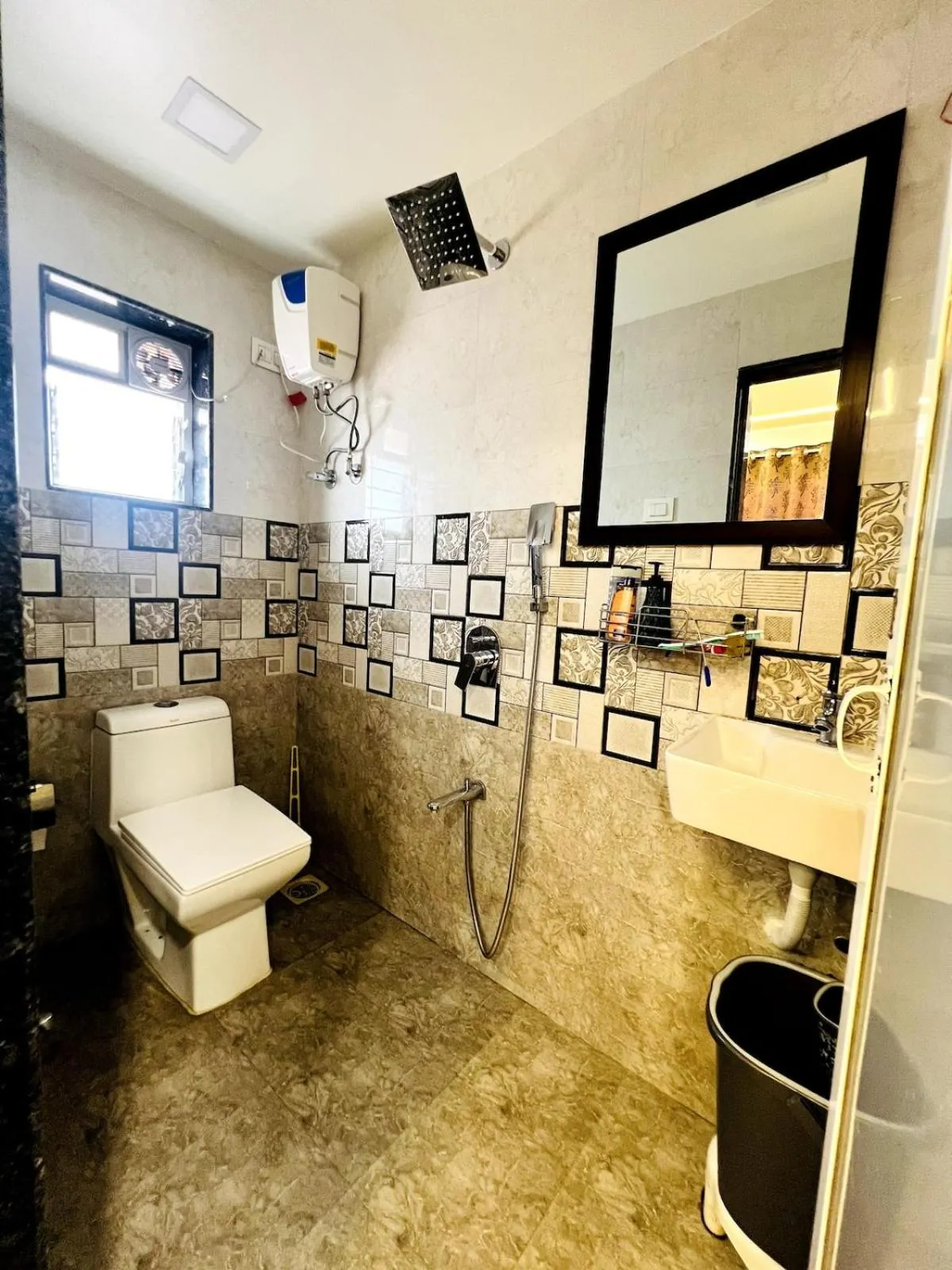 Bathroom in Pinaki Comfort Stay