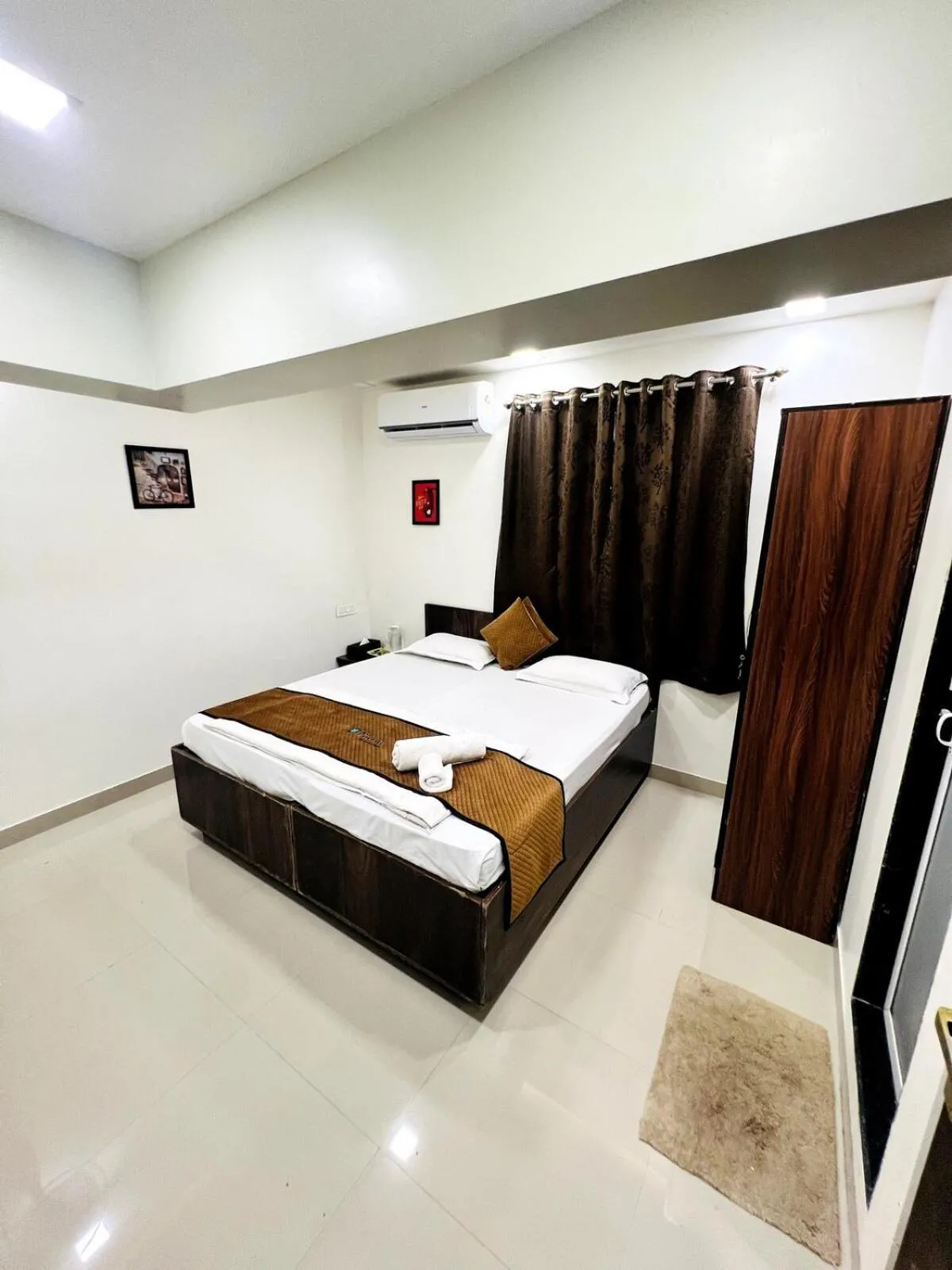 Bedroom, Bed in Pinaki Comfort Stay