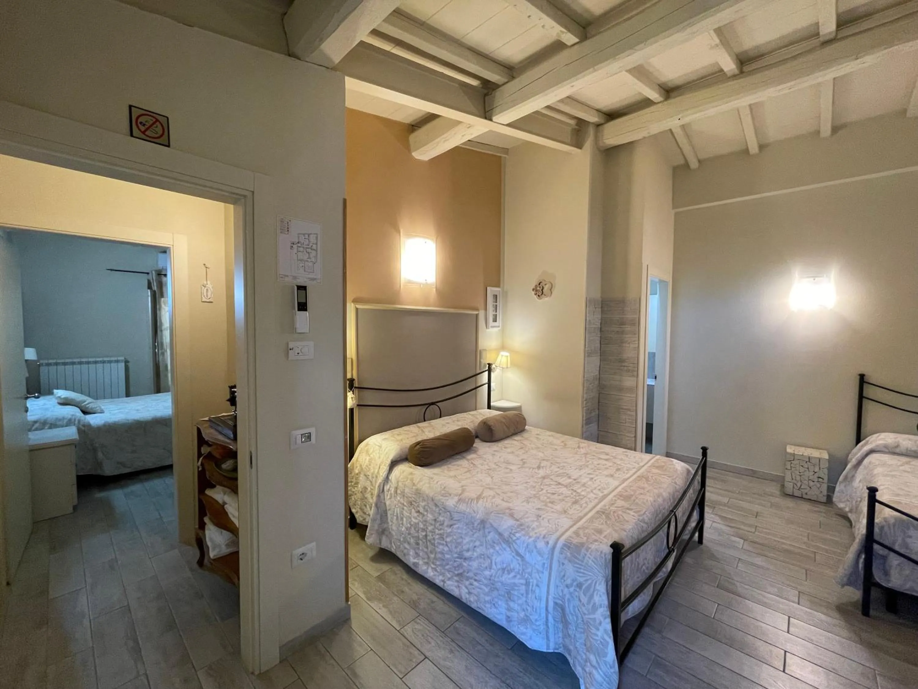 Family, Bed in Il Lavandeto - farmhouse in the city