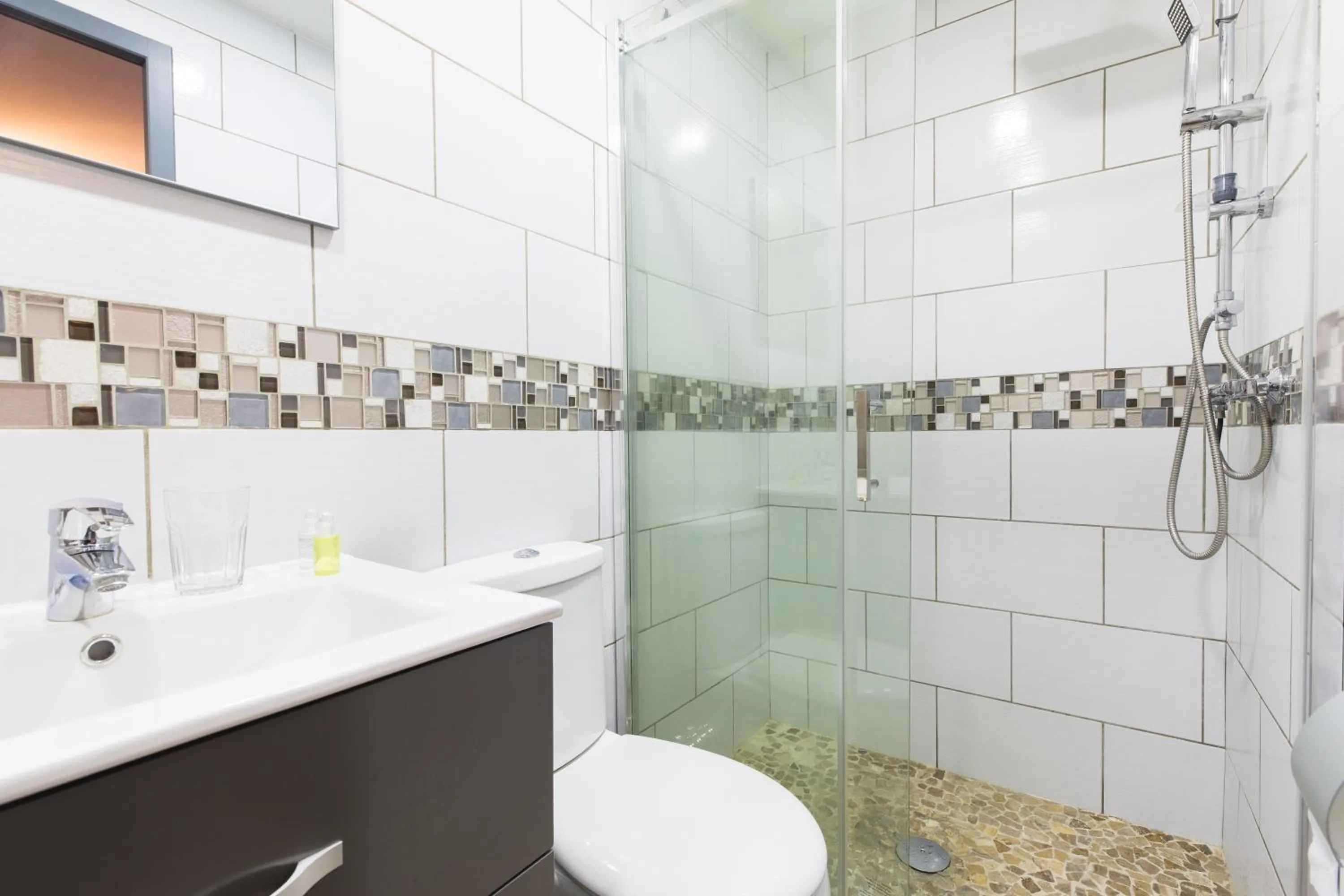 Bathroom in Hôtel des Beaux Arts