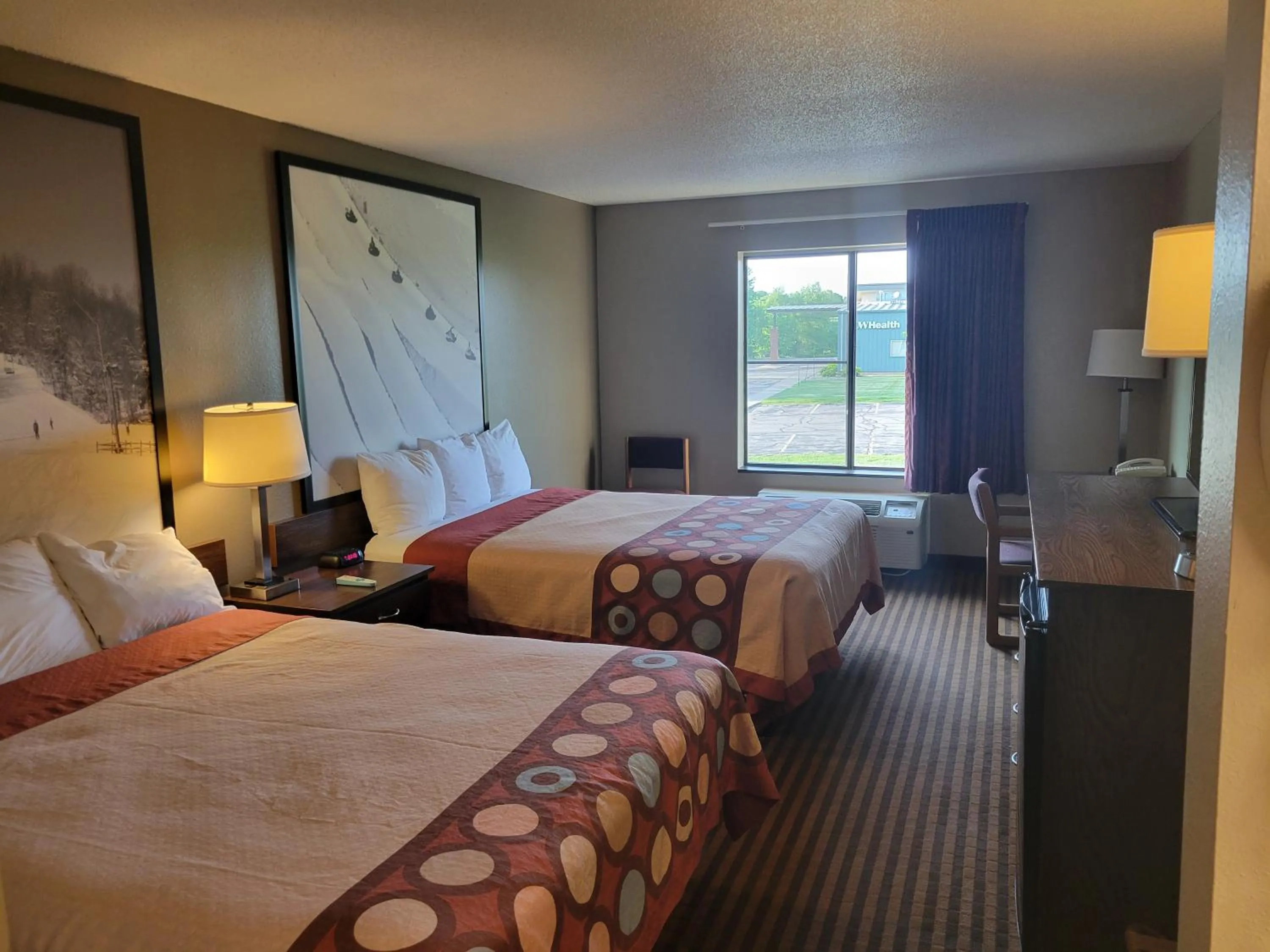 Bed in Super 8 by Wyndham Portage