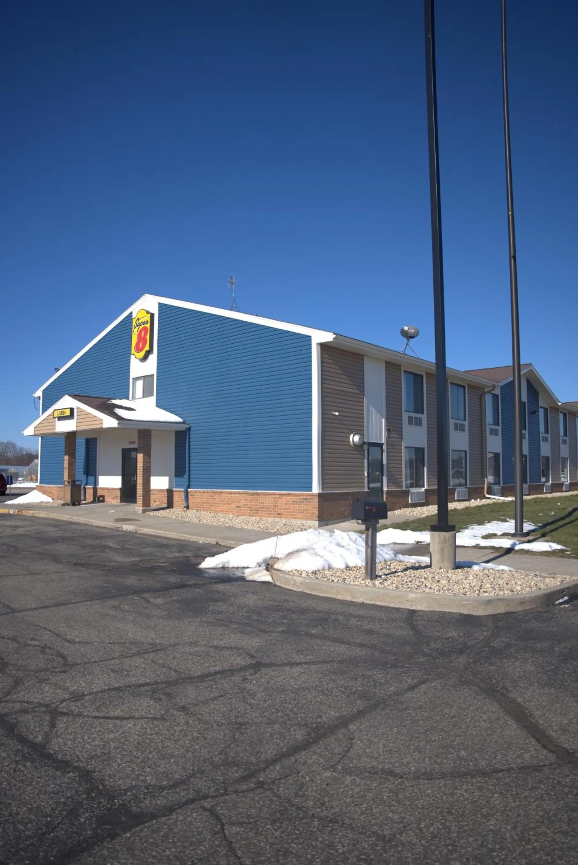 Super 8 by Wyndham Portage