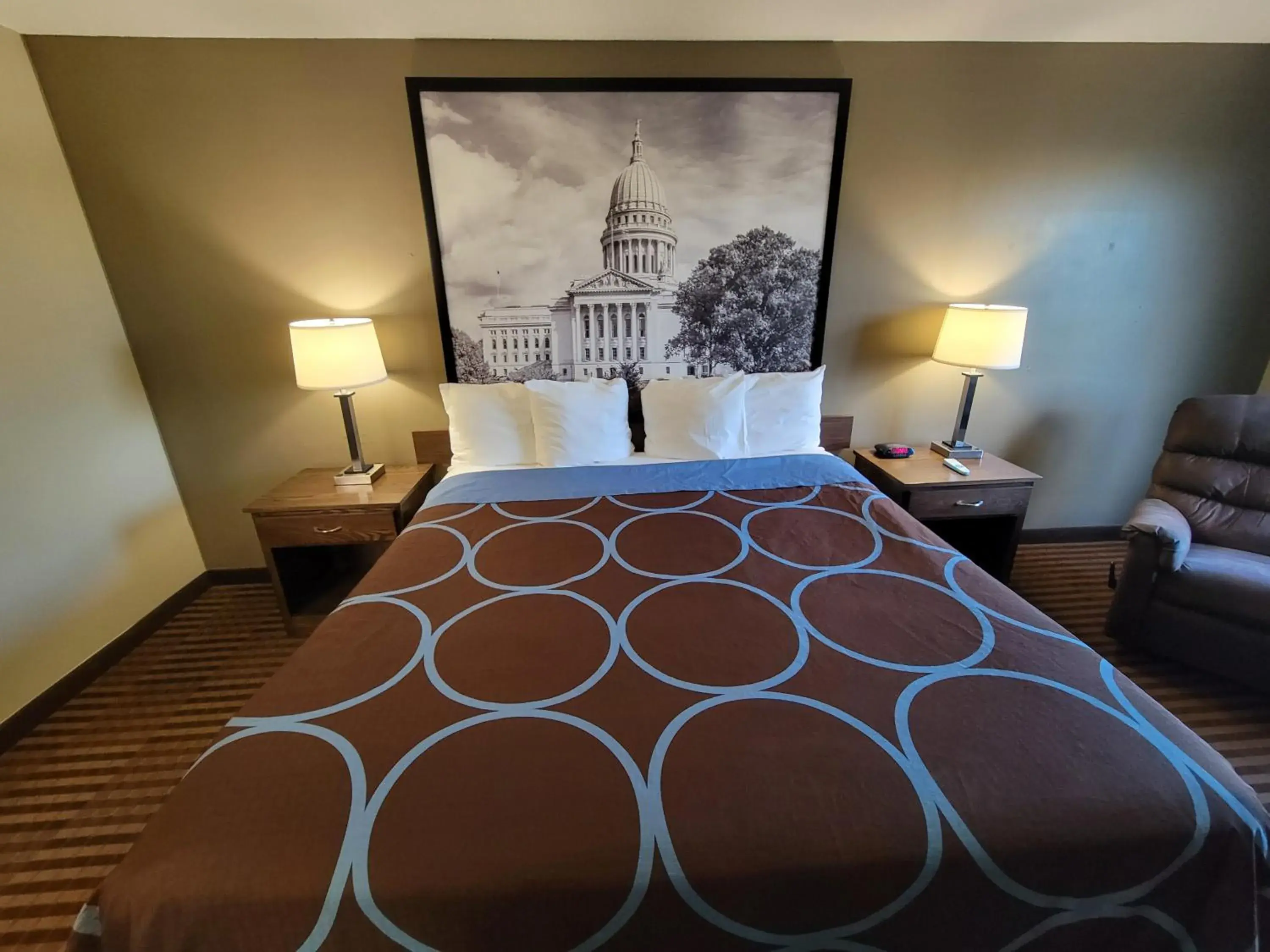 Bed in Super 8 by Wyndham Portage Bed in Super 8 by Wyndham Portage