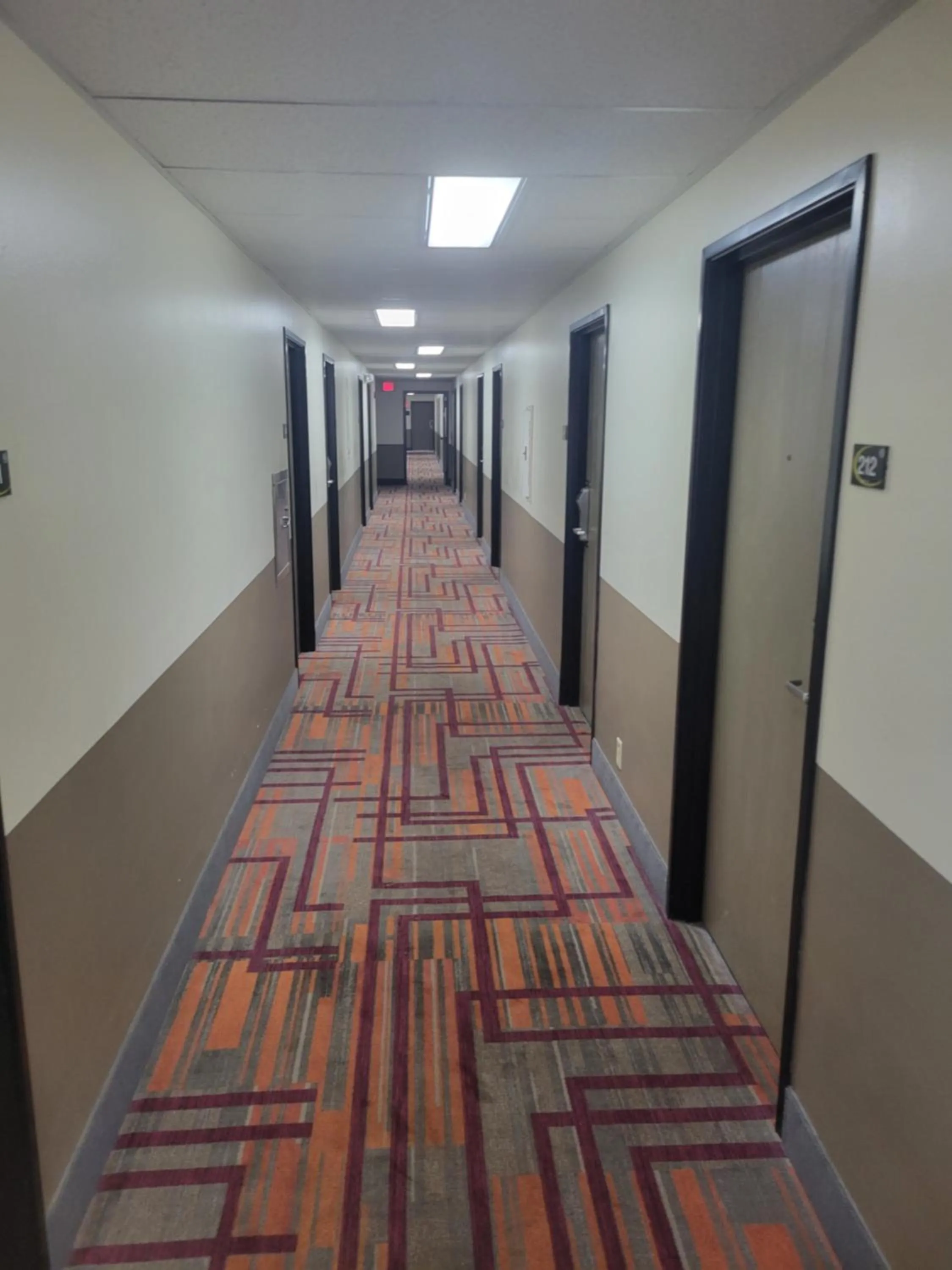 Super 8 by Wyndham Portage