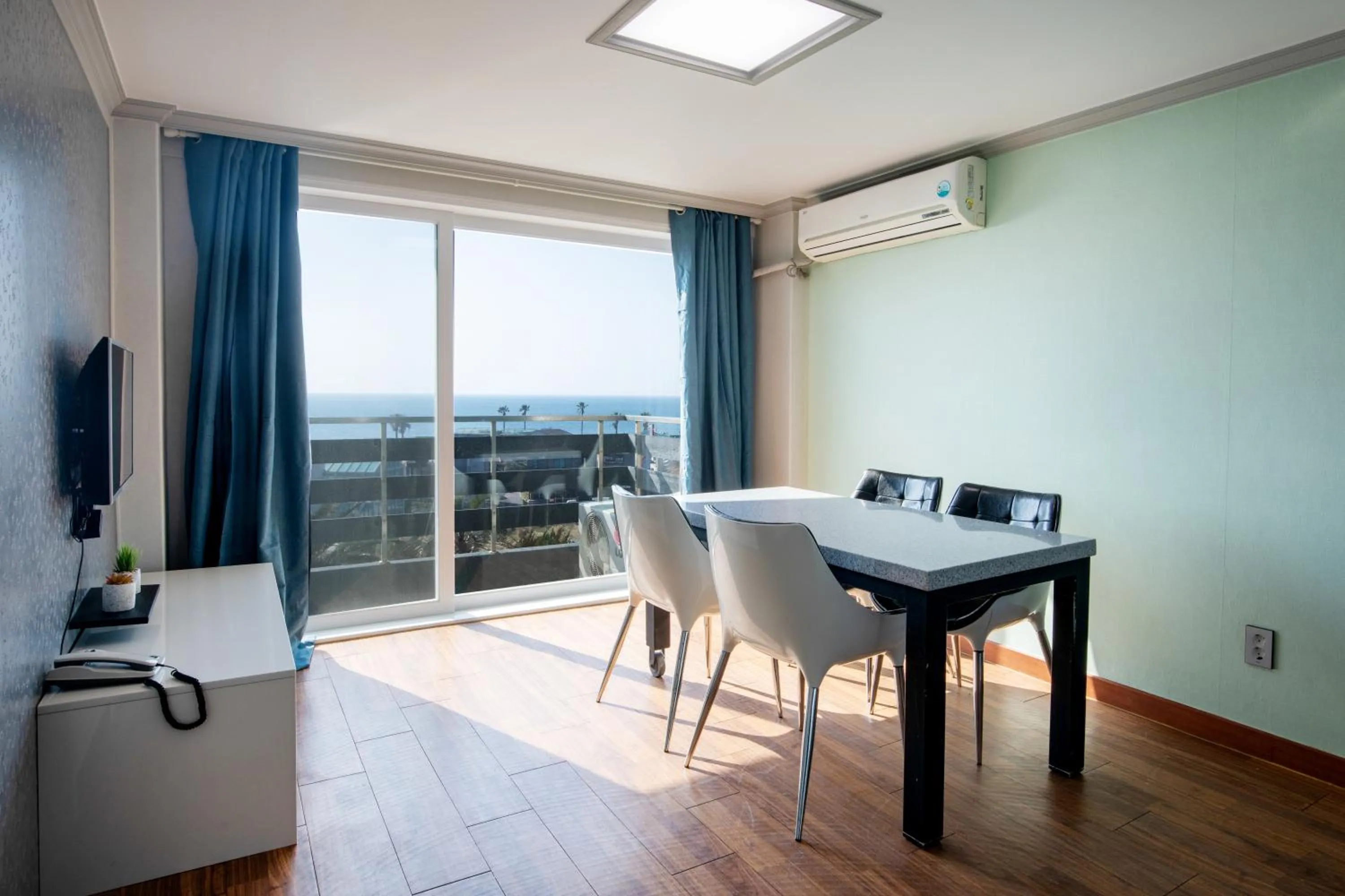 jeju Tovice Condo Ocean