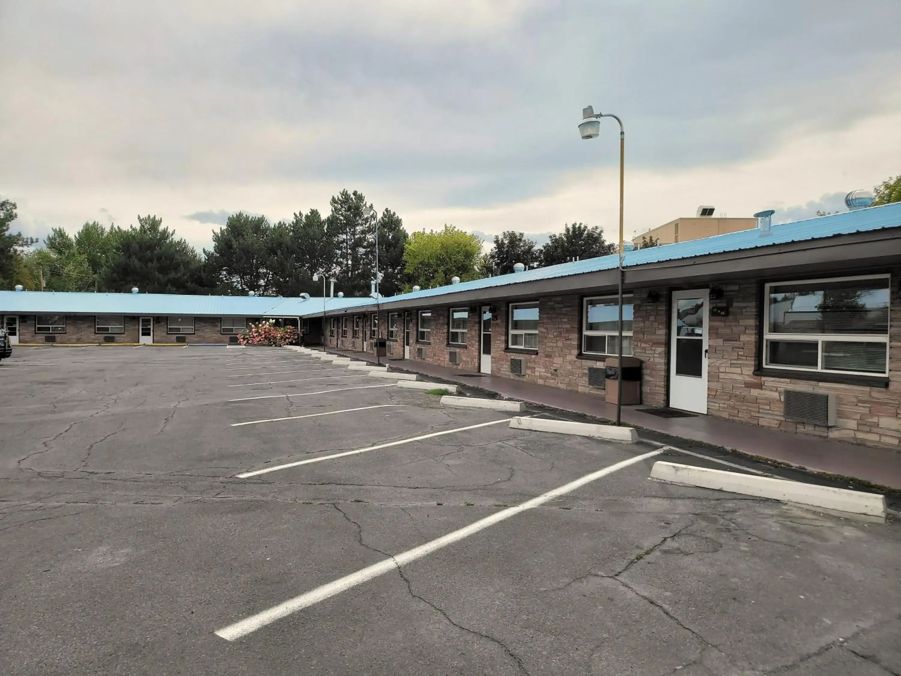 Property building in Bridge Street Inn Property building in Bridge Street Inn