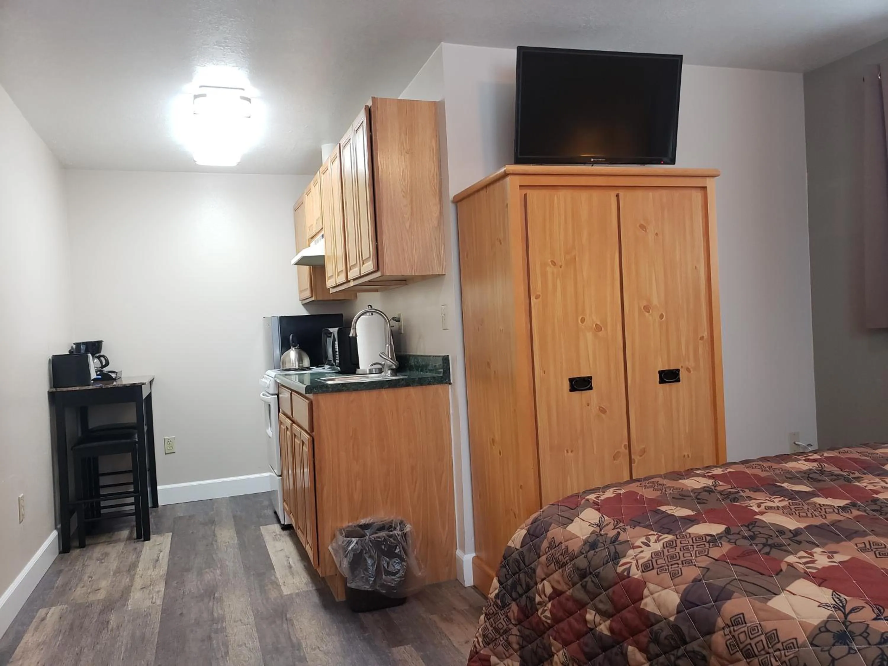 TV and multimedia, Bed in Bridge Street Inn