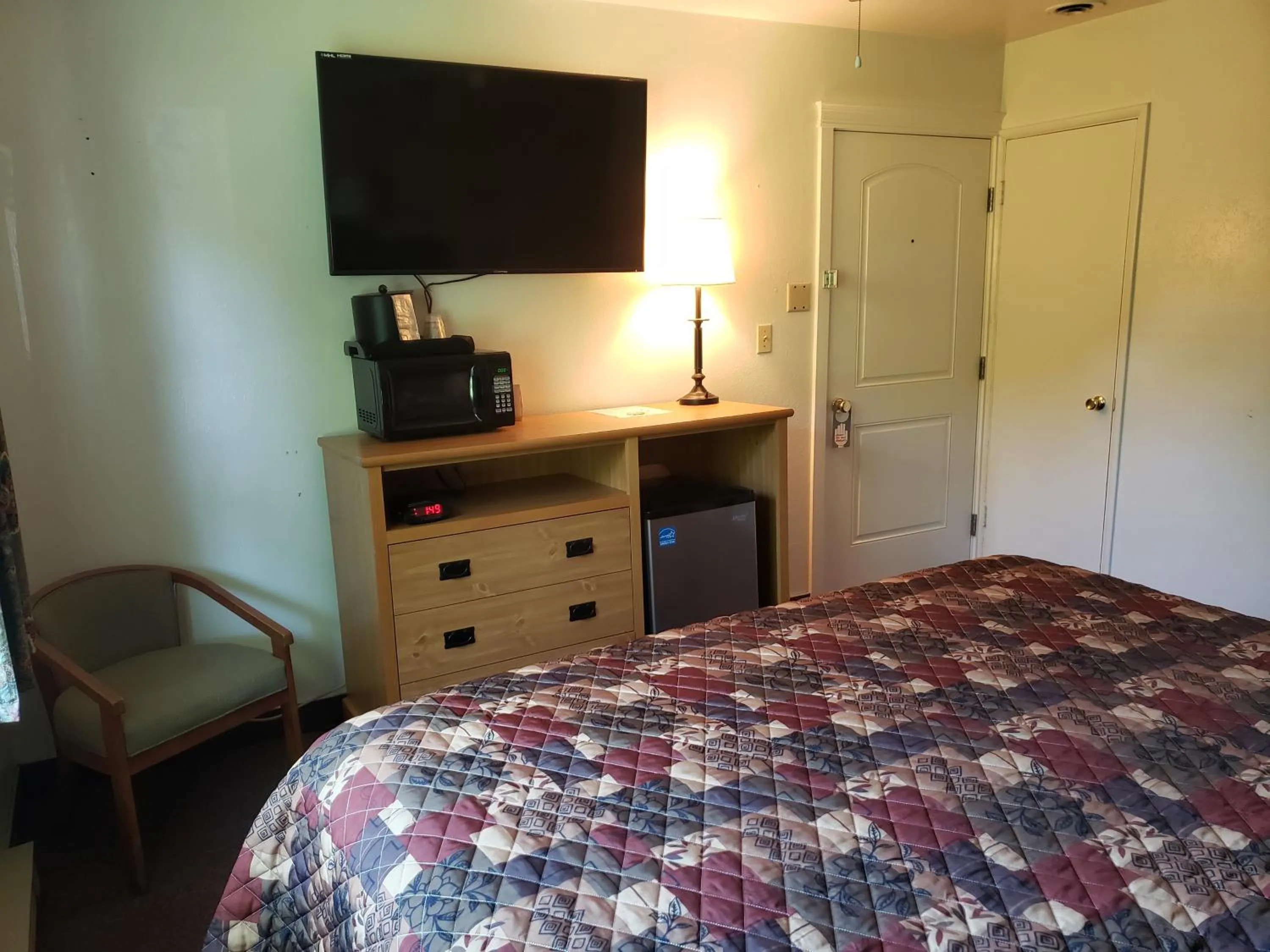 TV and multimedia, Bed in Bridge Street Inn