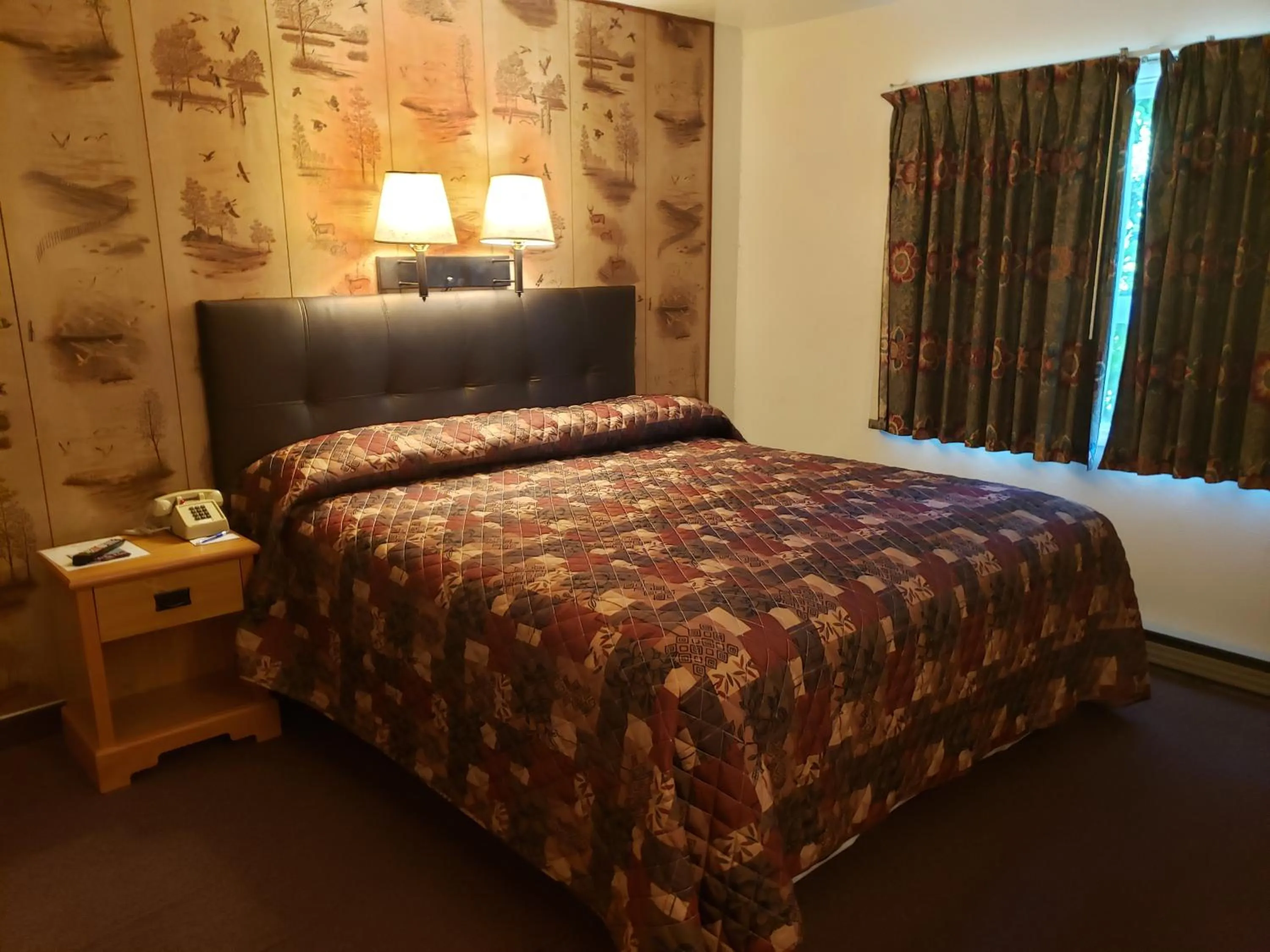 Bedroom, Bed in Bridge Street Inn