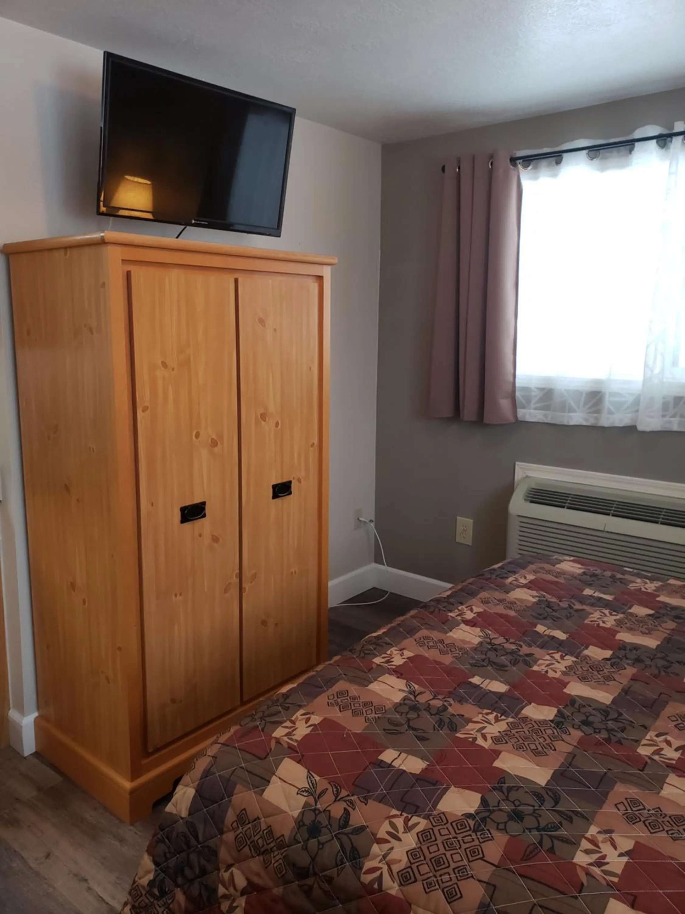 TV and multimedia, Bed in Bridge Street Inn