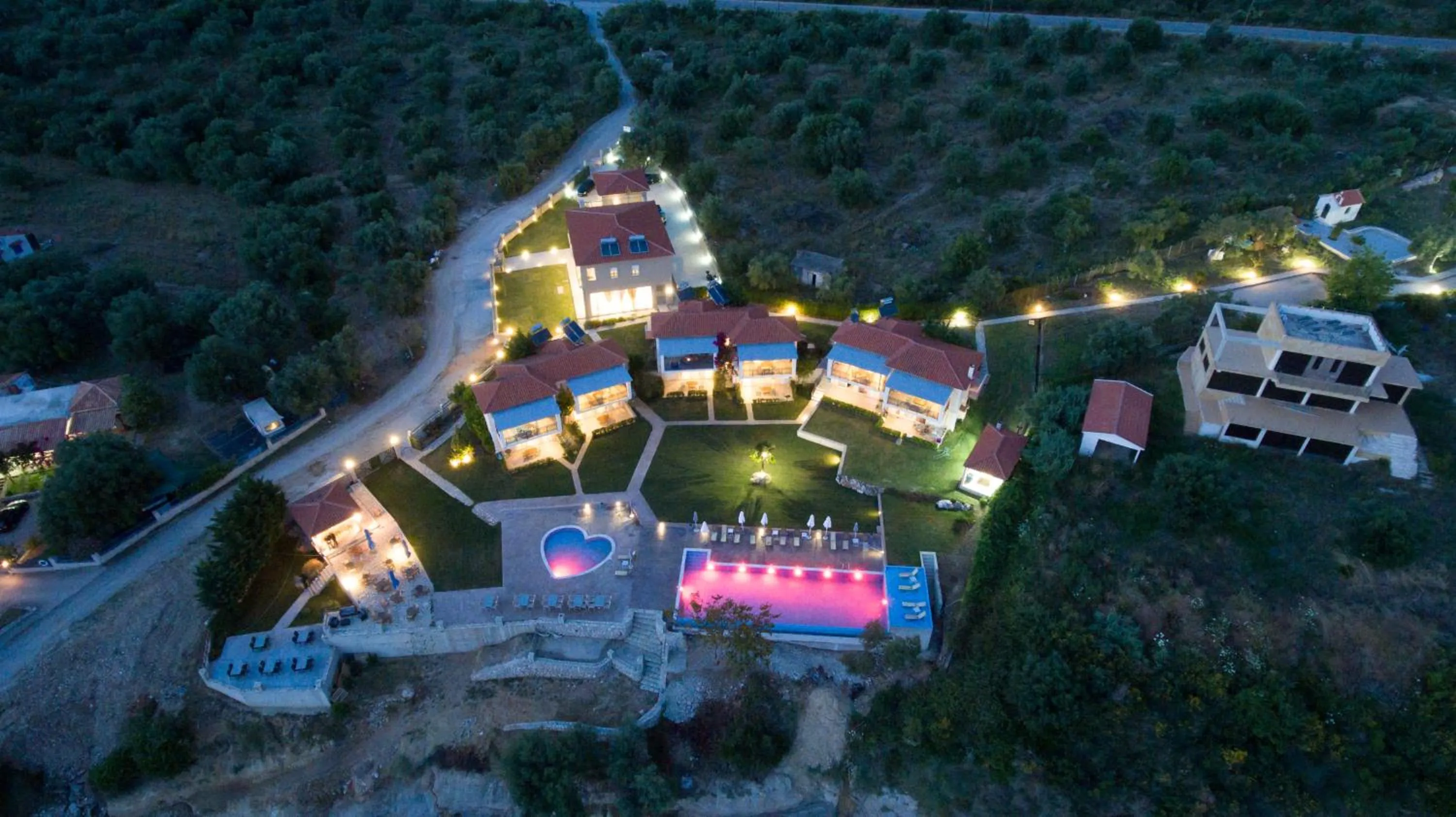 Restaurant/places to eat in Thesmos Village