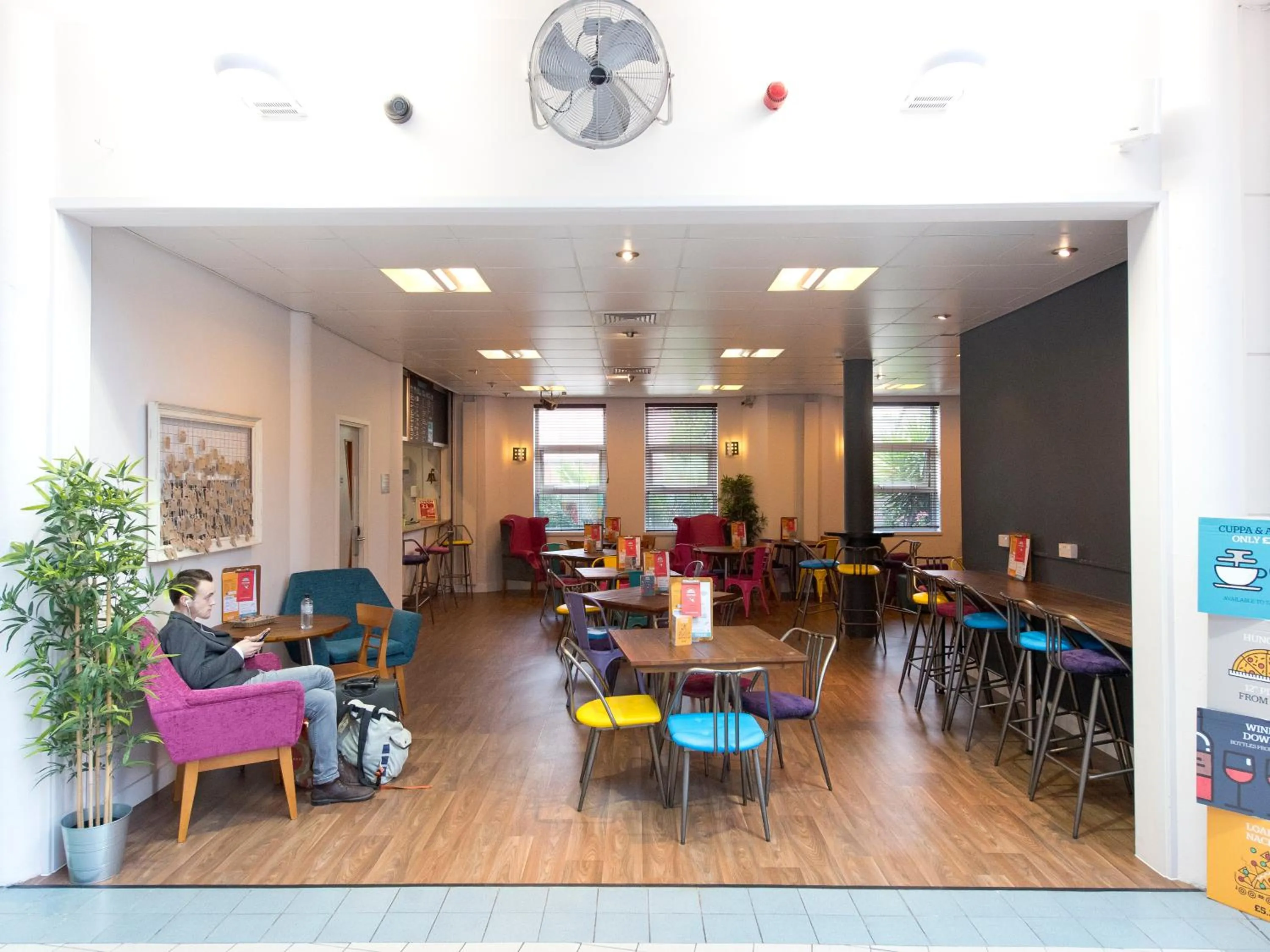 Seating area in YHA London Thameside