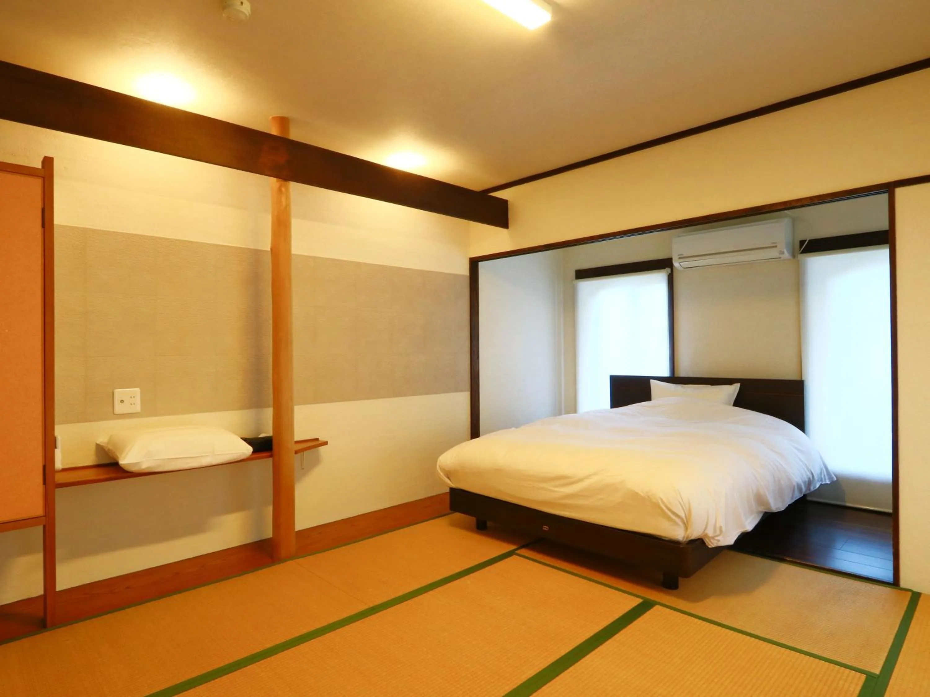 Bedroom, Bed in Mujuan