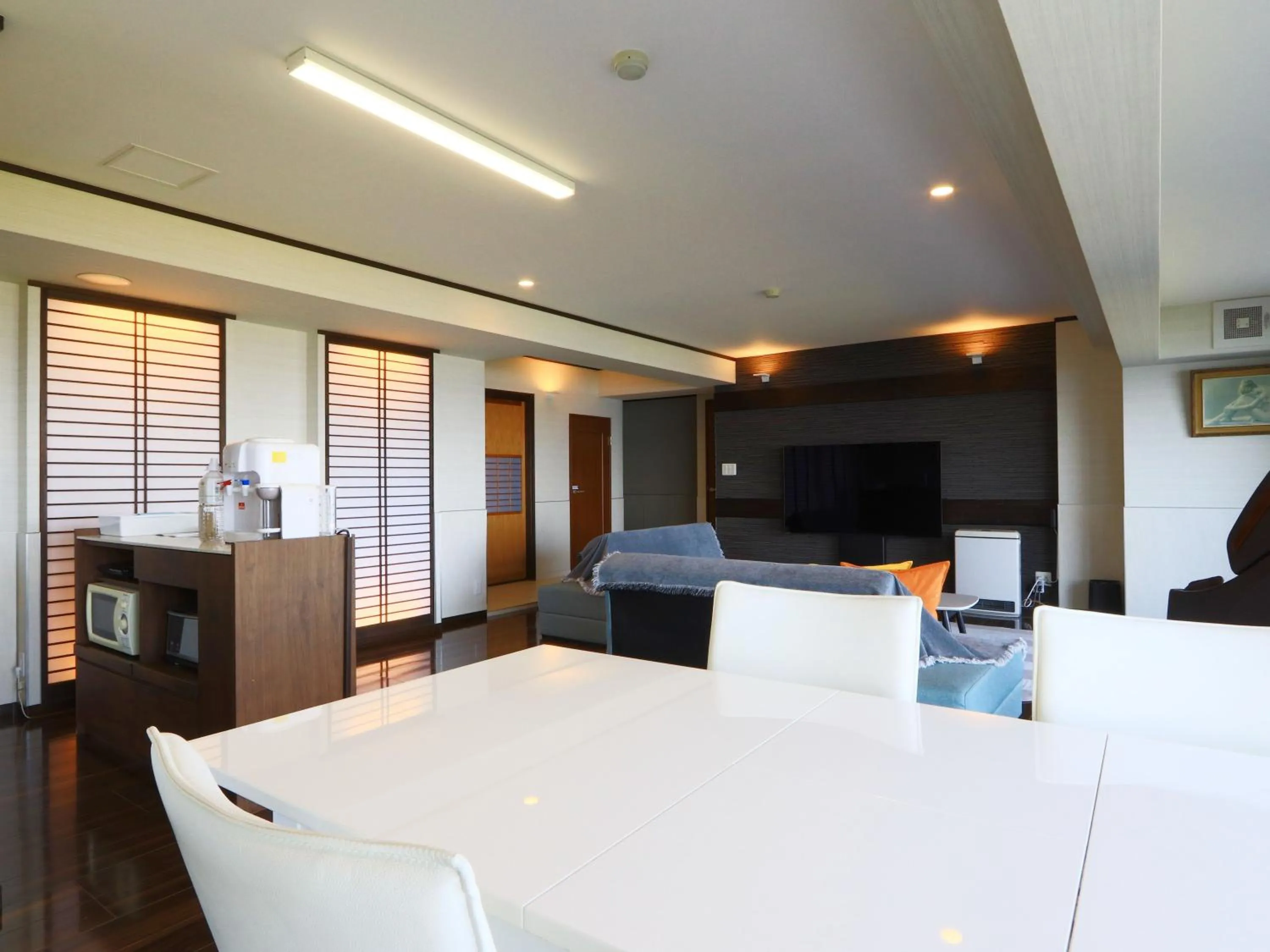 Photo of the whole room in Mujuan