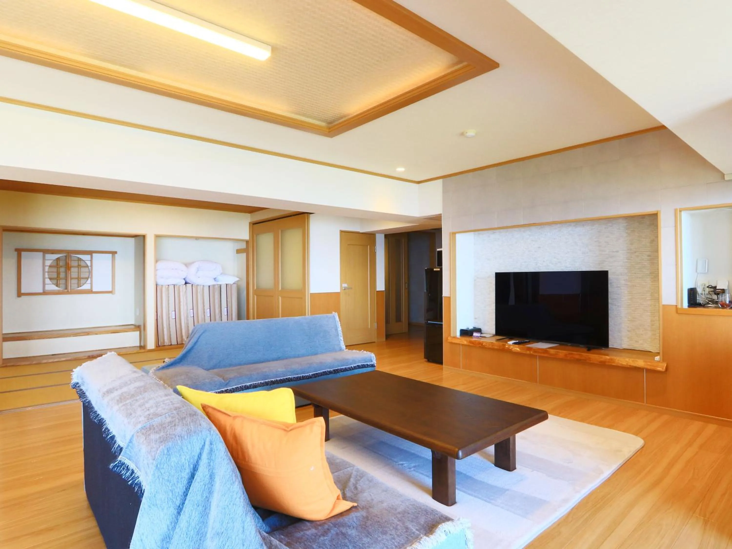 Photo of the whole room in Mujuan