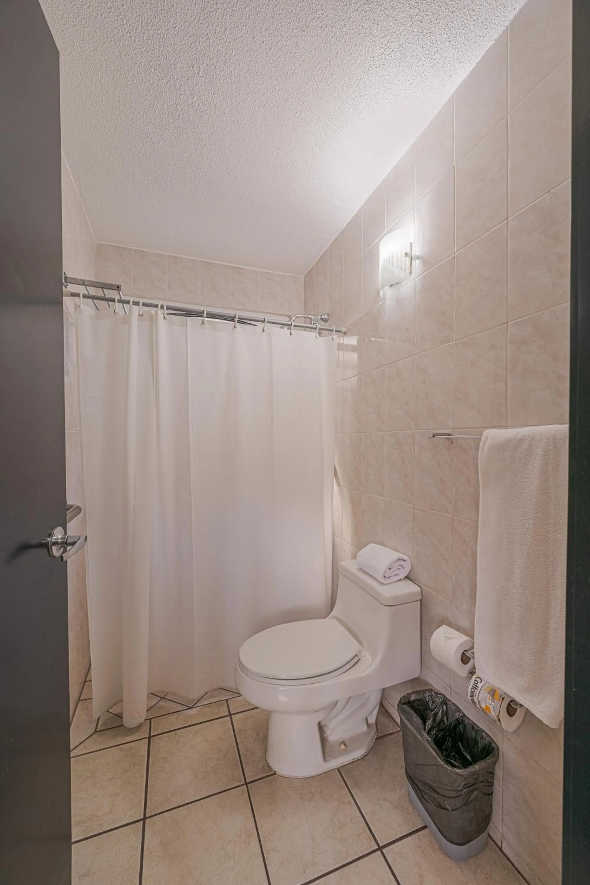 Bathroom in Hotel Malibu