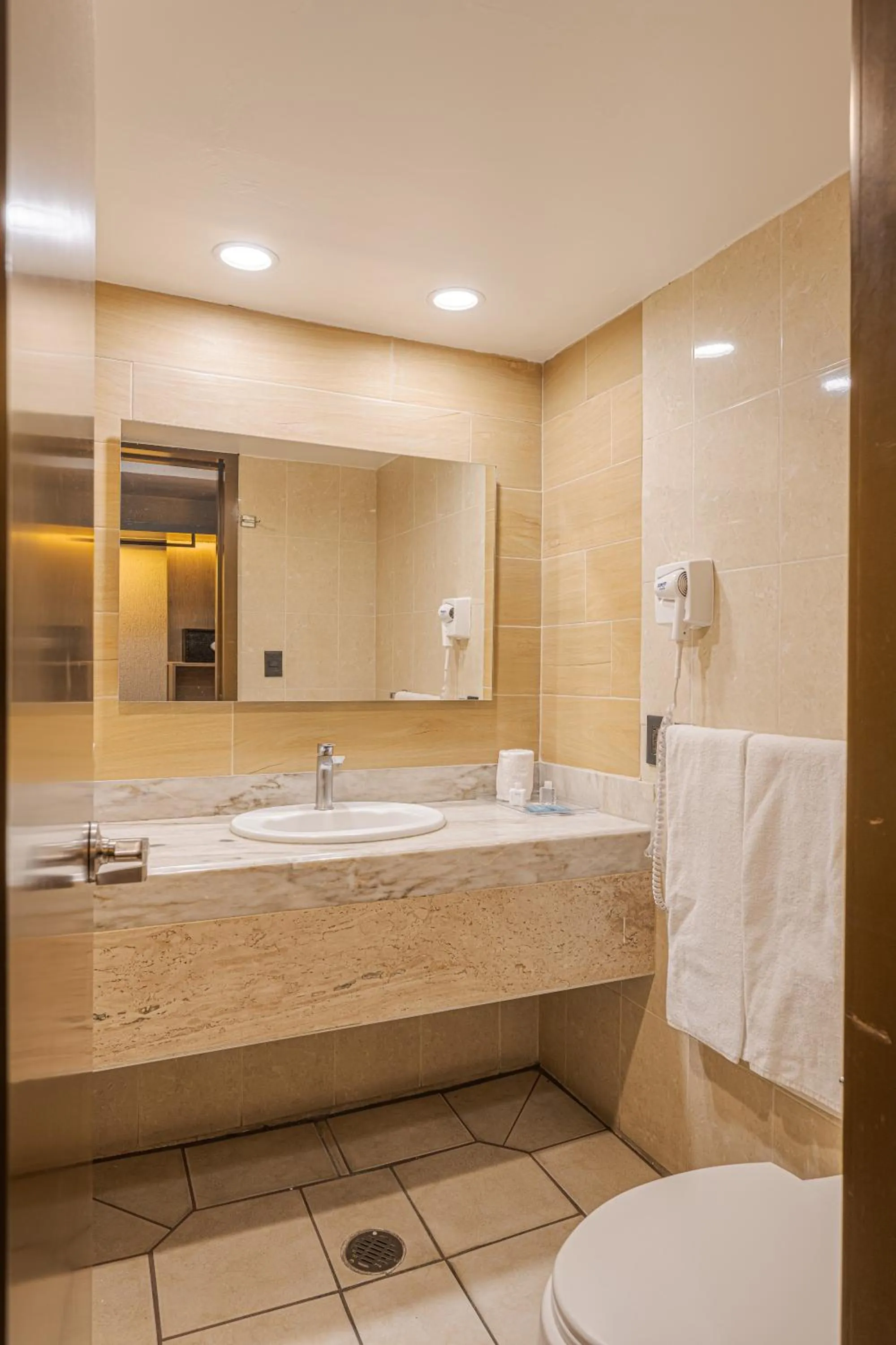 Bathroom in Hotel Malibu