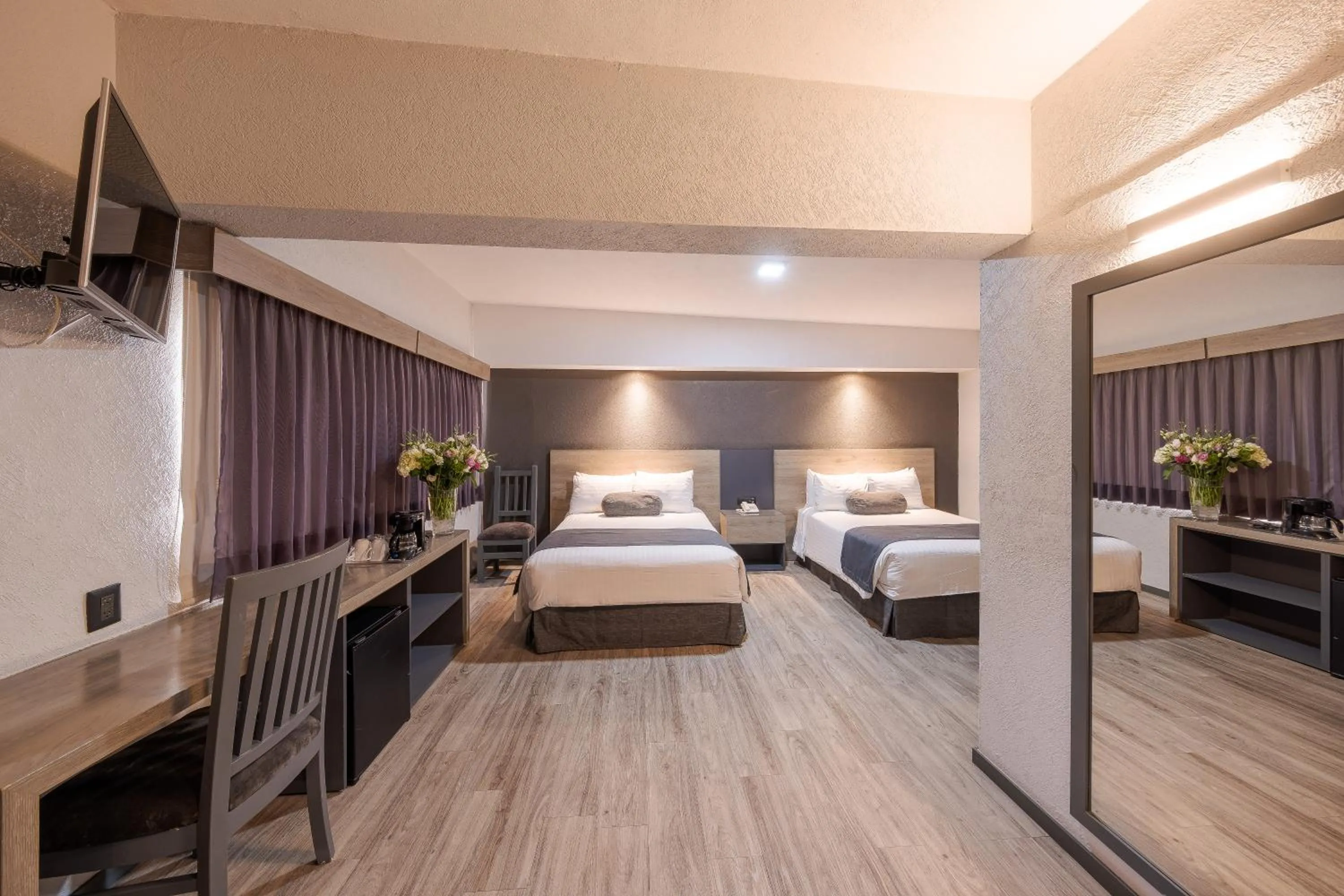 Bedroom, Bed in Hotel Malibu