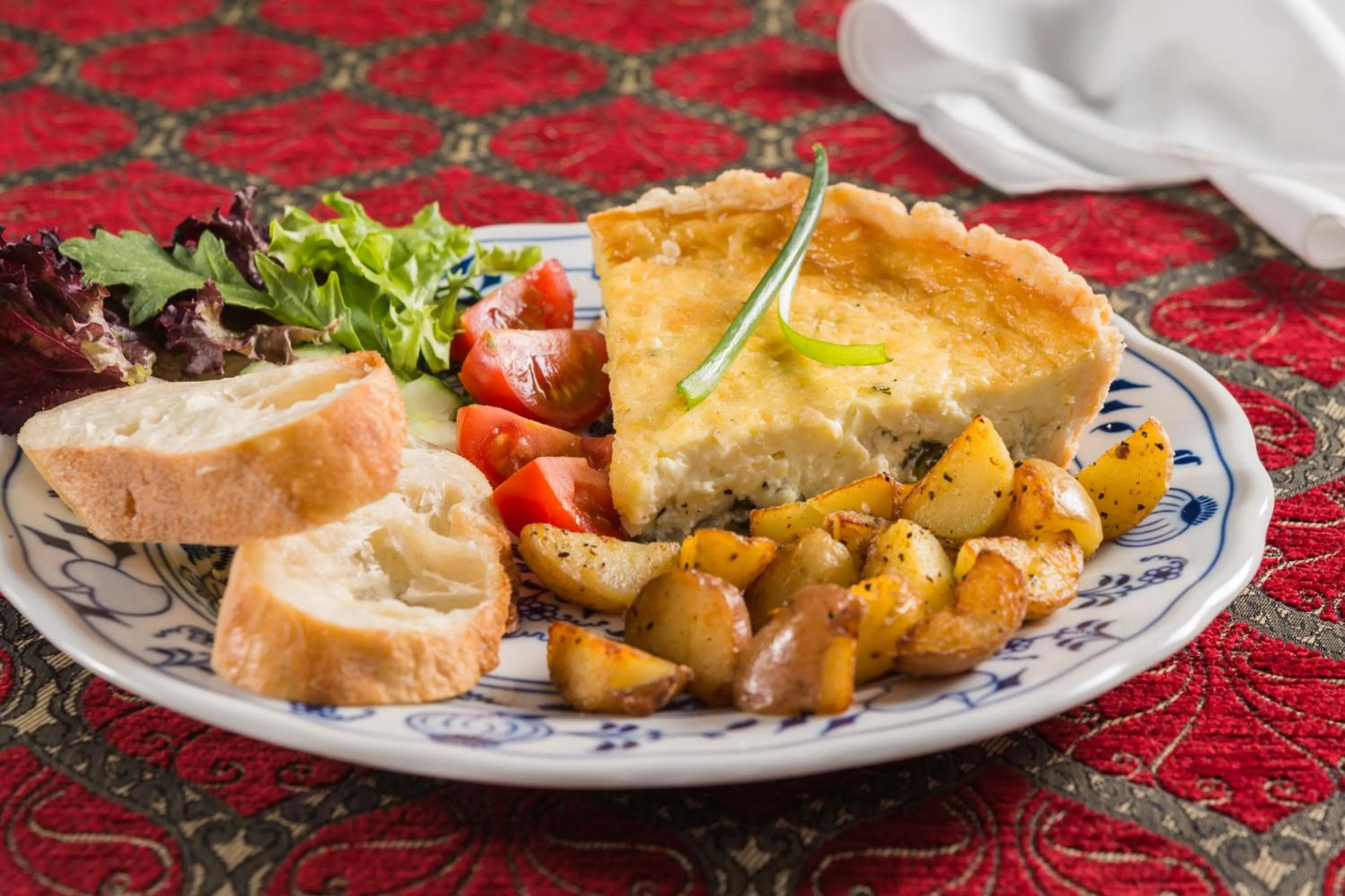 Breakfast in Crystal's View Bed & Breakfast