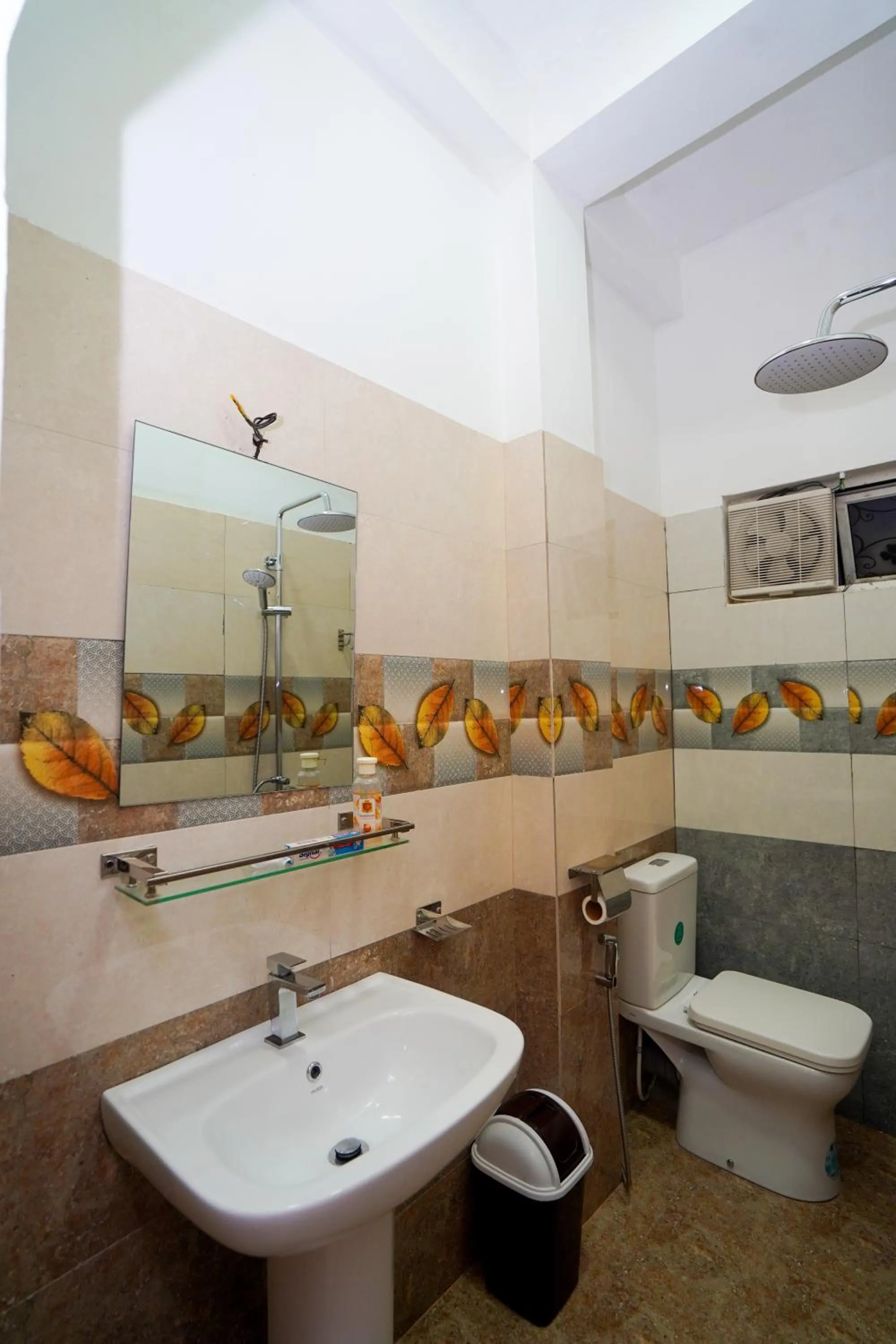 Airport 4 Season Transit Hotel