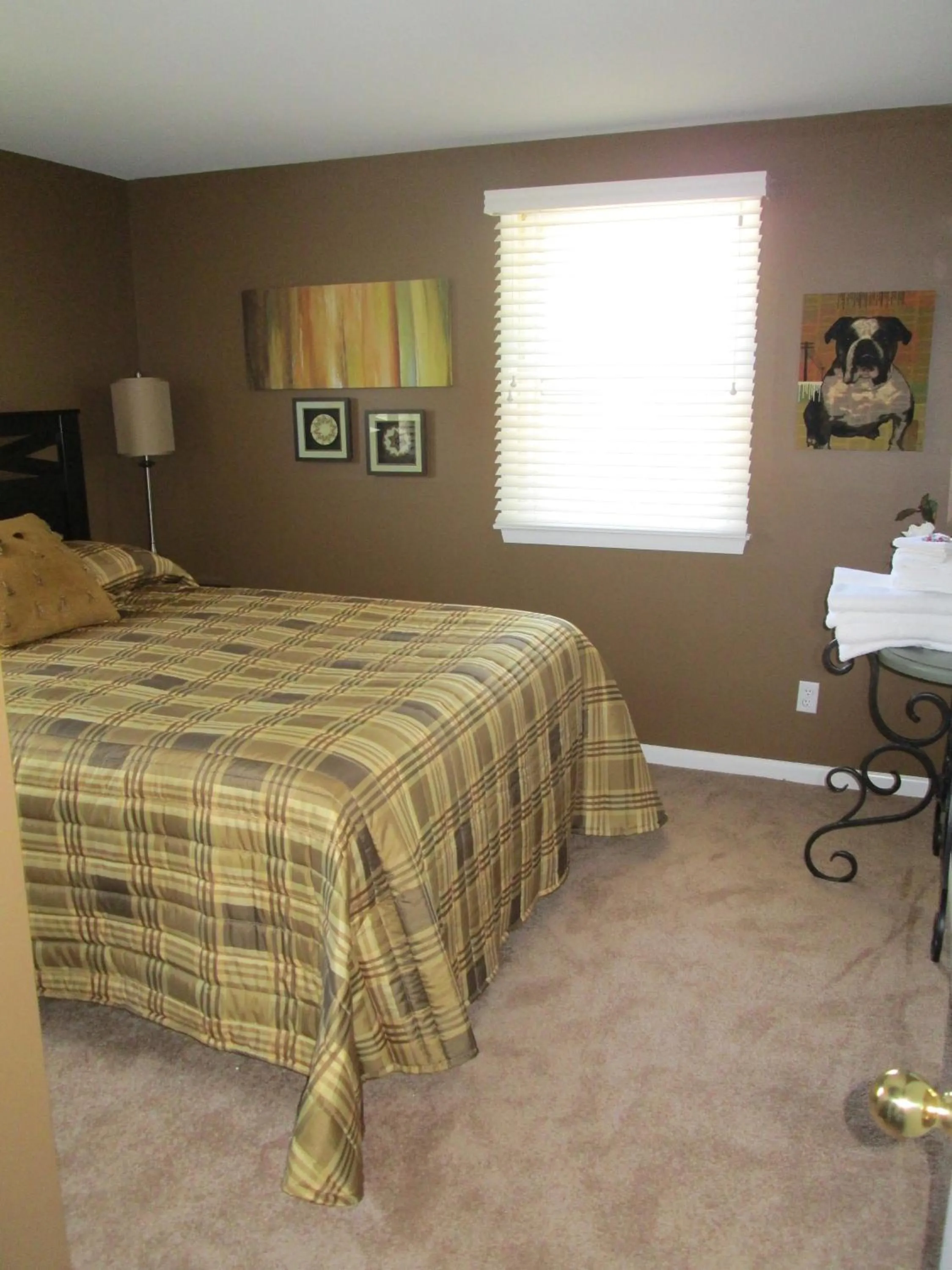 Bed in Byrncliff Golf Resort