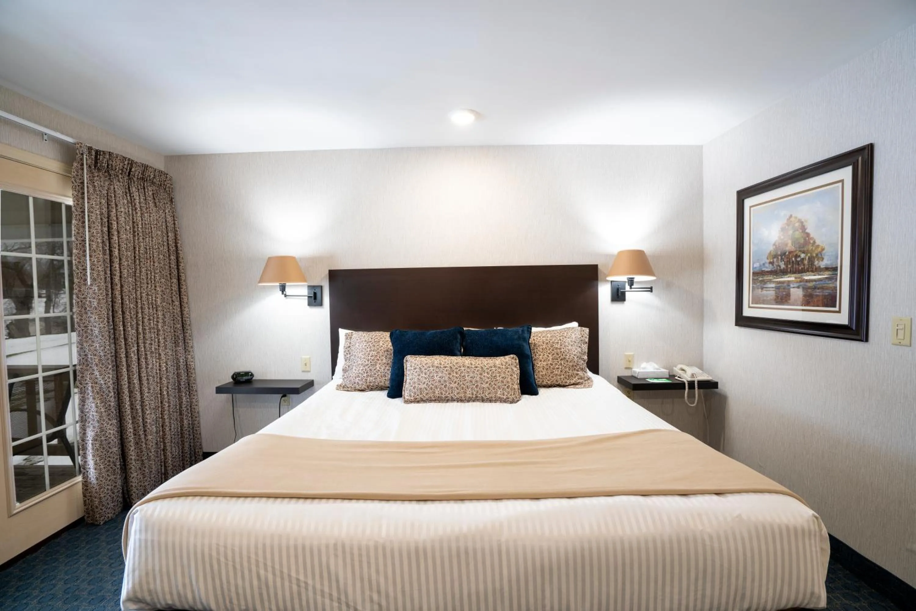 Bed in Byrncliff Golf Resort