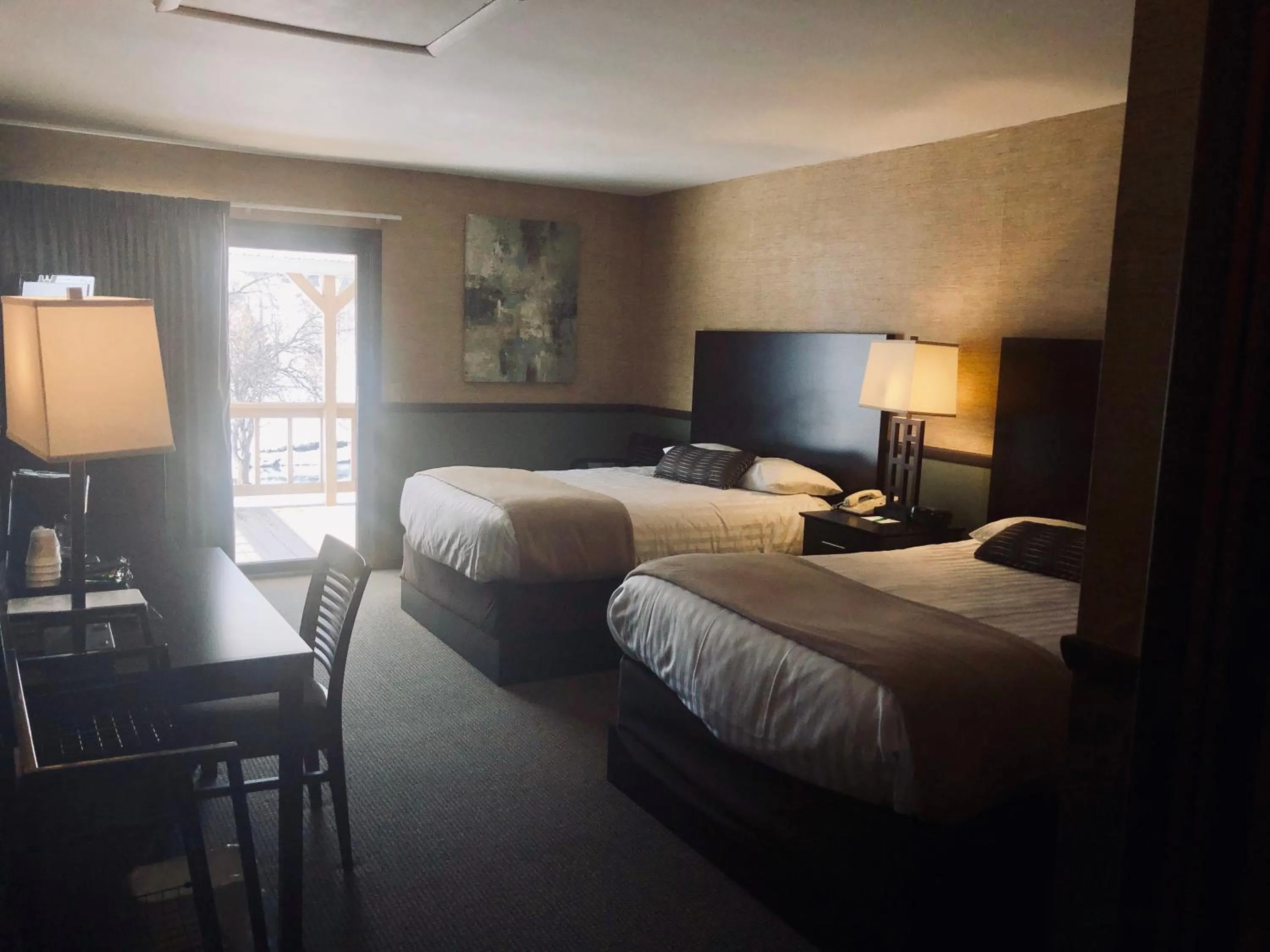 Bed in Byrncliff Golf Resort