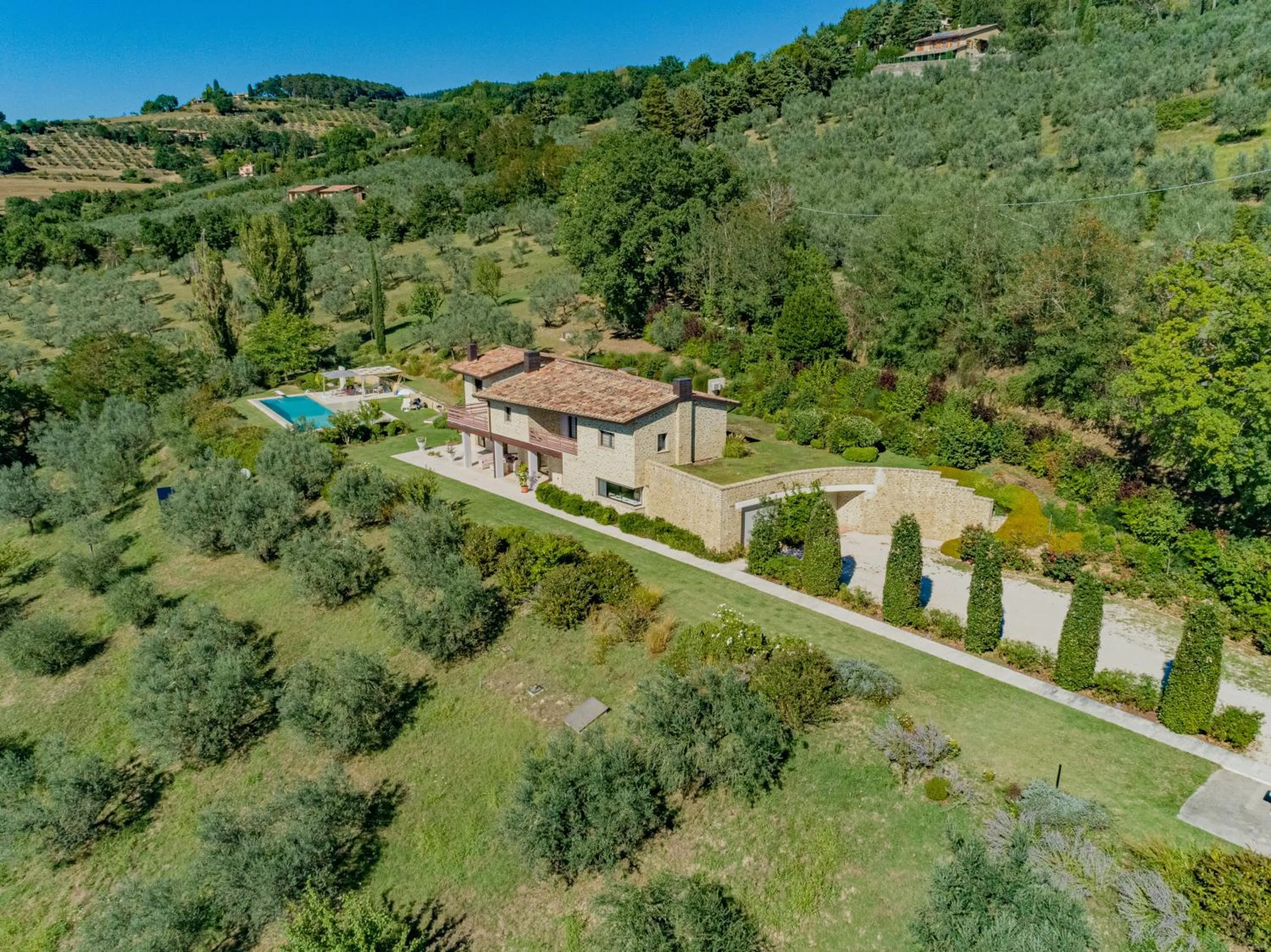 Property building in Amazing Assisi