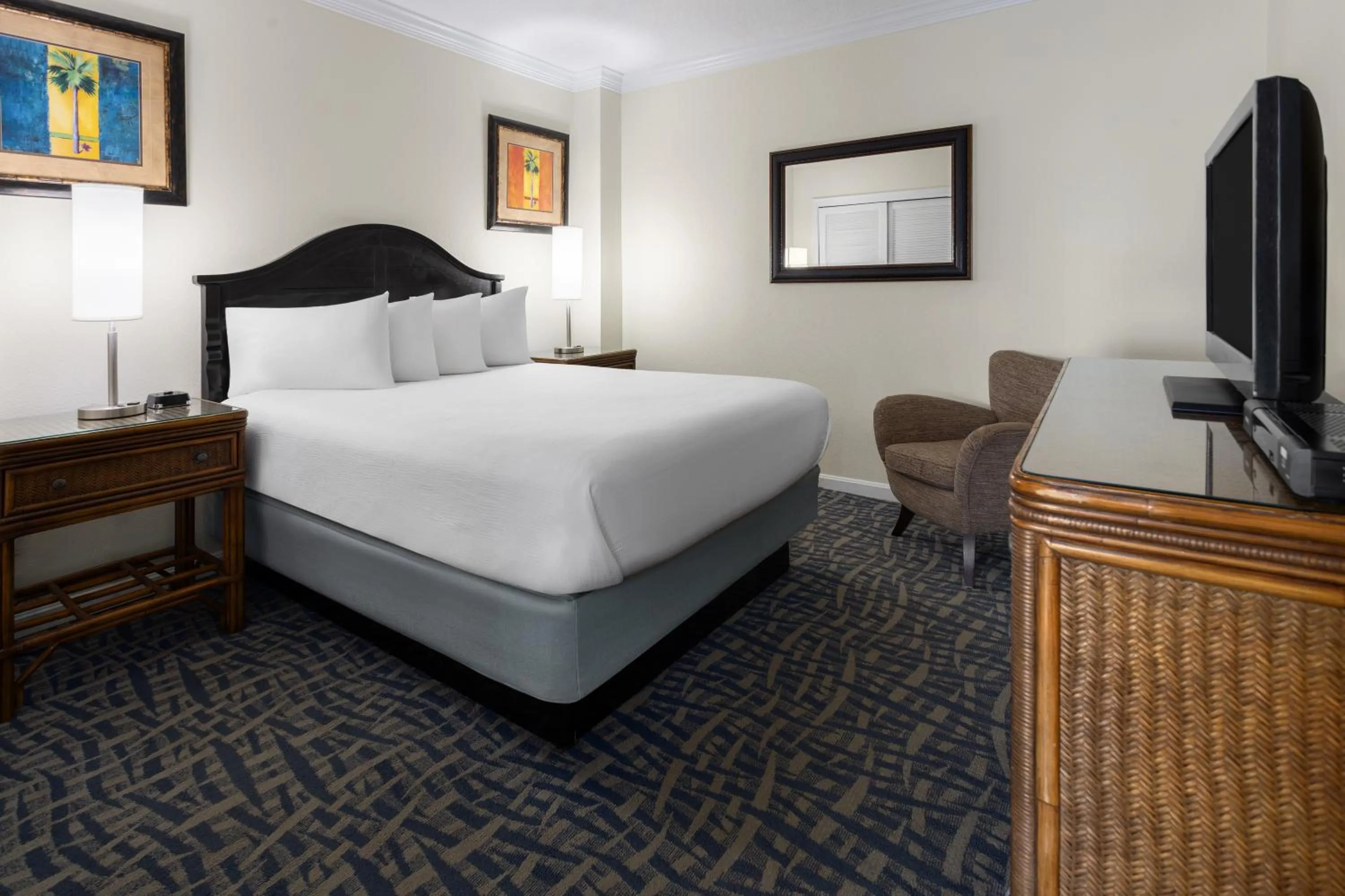 Bed in Coconut Malorie Resort Ocean City, Ascend Collection Hotel