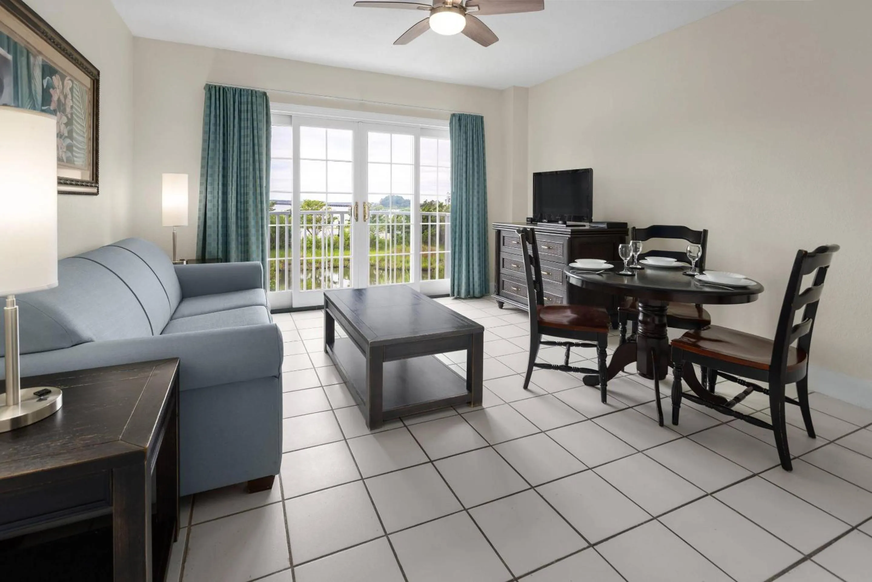 Bedroom in Coconut Malorie Resort Ocean City, Ascend Collection Hotel