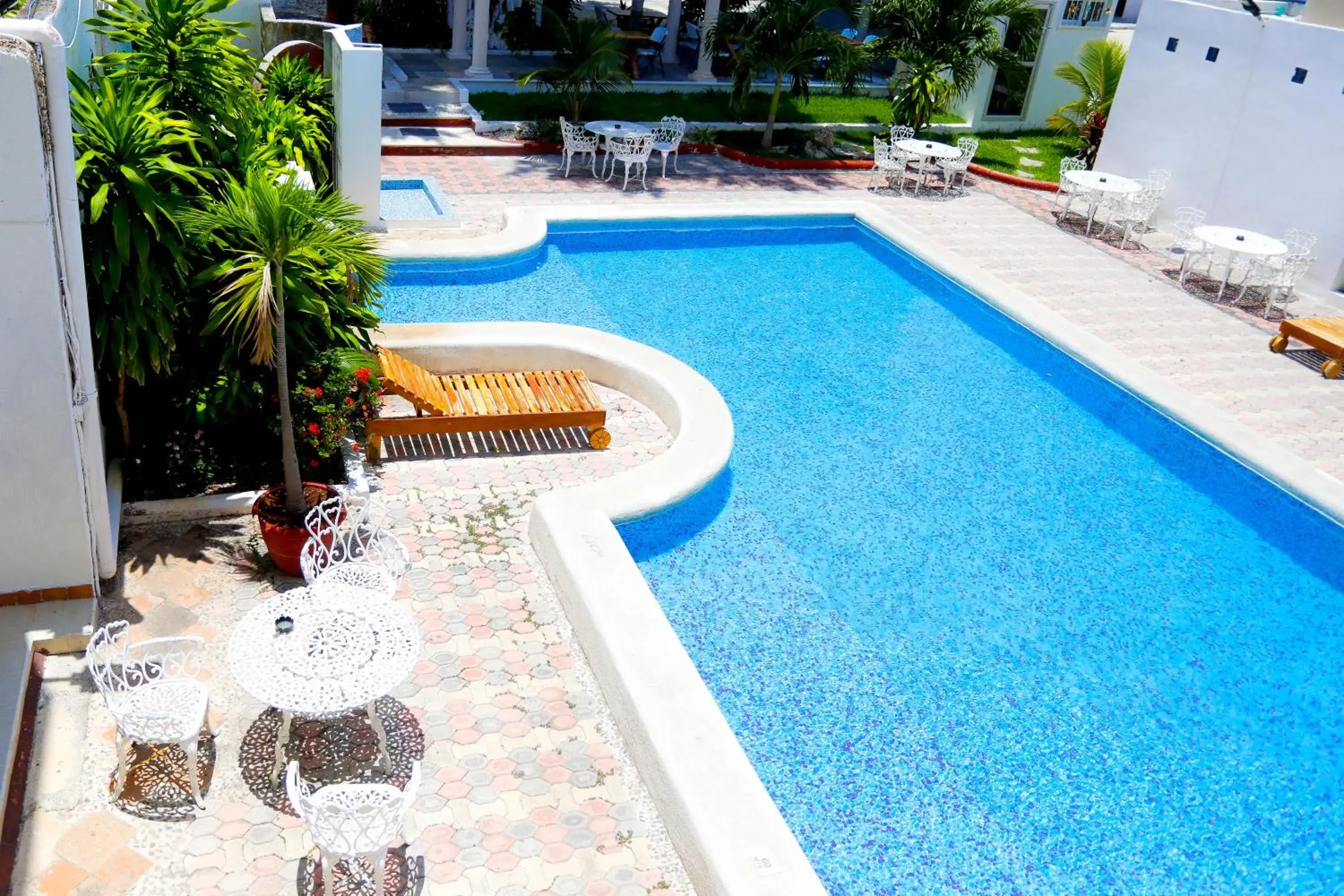 Pool view in Hotel Maria de Lourdes Pool view in Hotel Maria de Lourdes