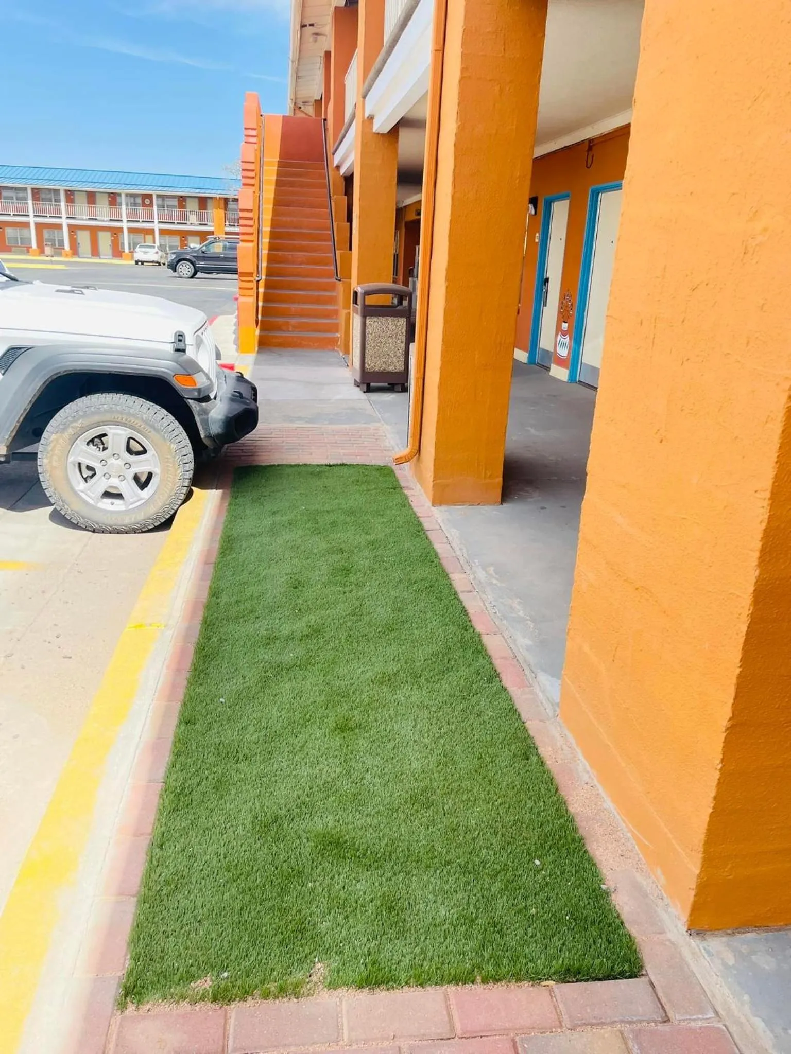 Pets in The Classic Desert Aire Hotel