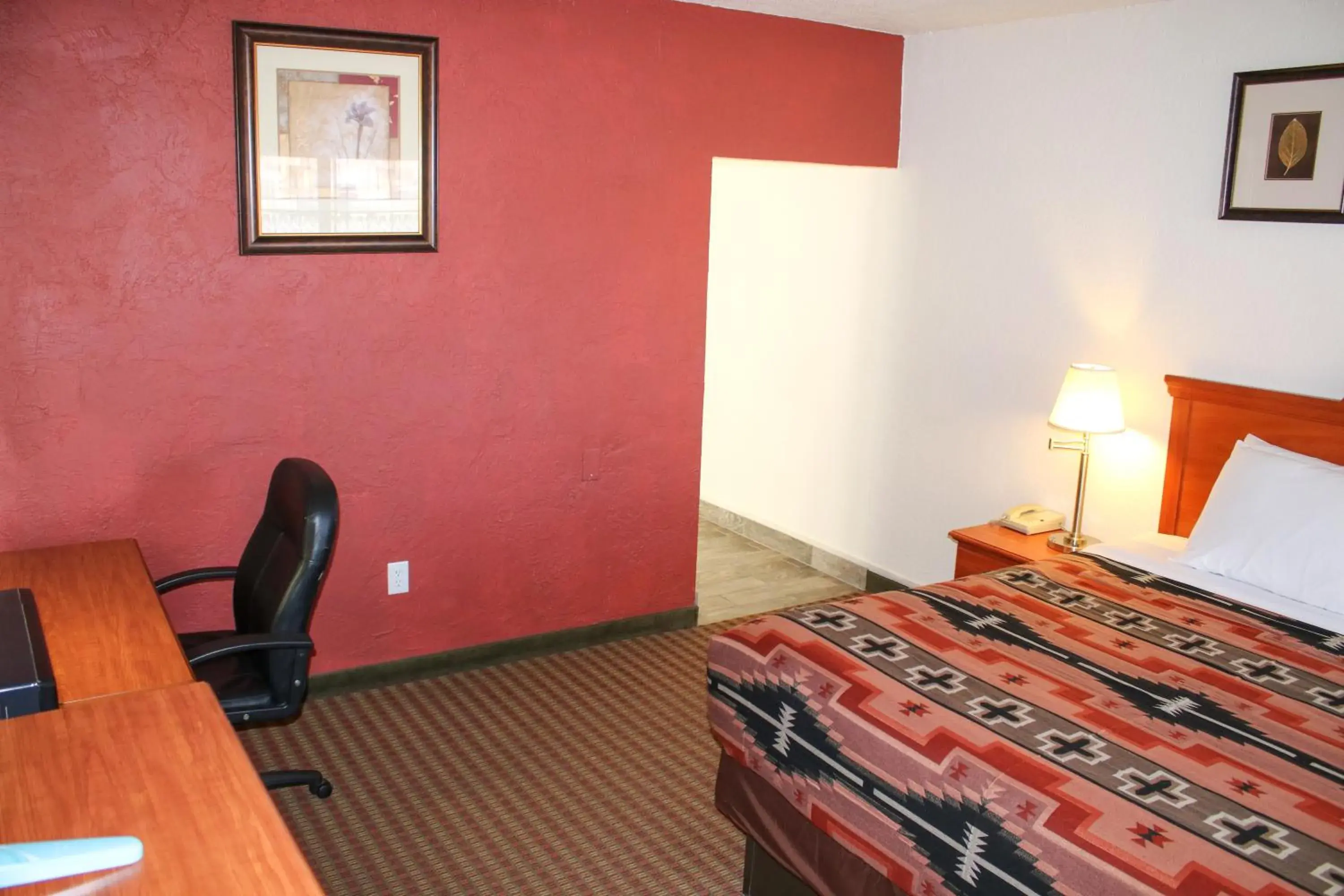 Bedroom, Bed in The Classic Desert Aire Hotel Bedroom, Bed in The Classic Desert Aire Hotel