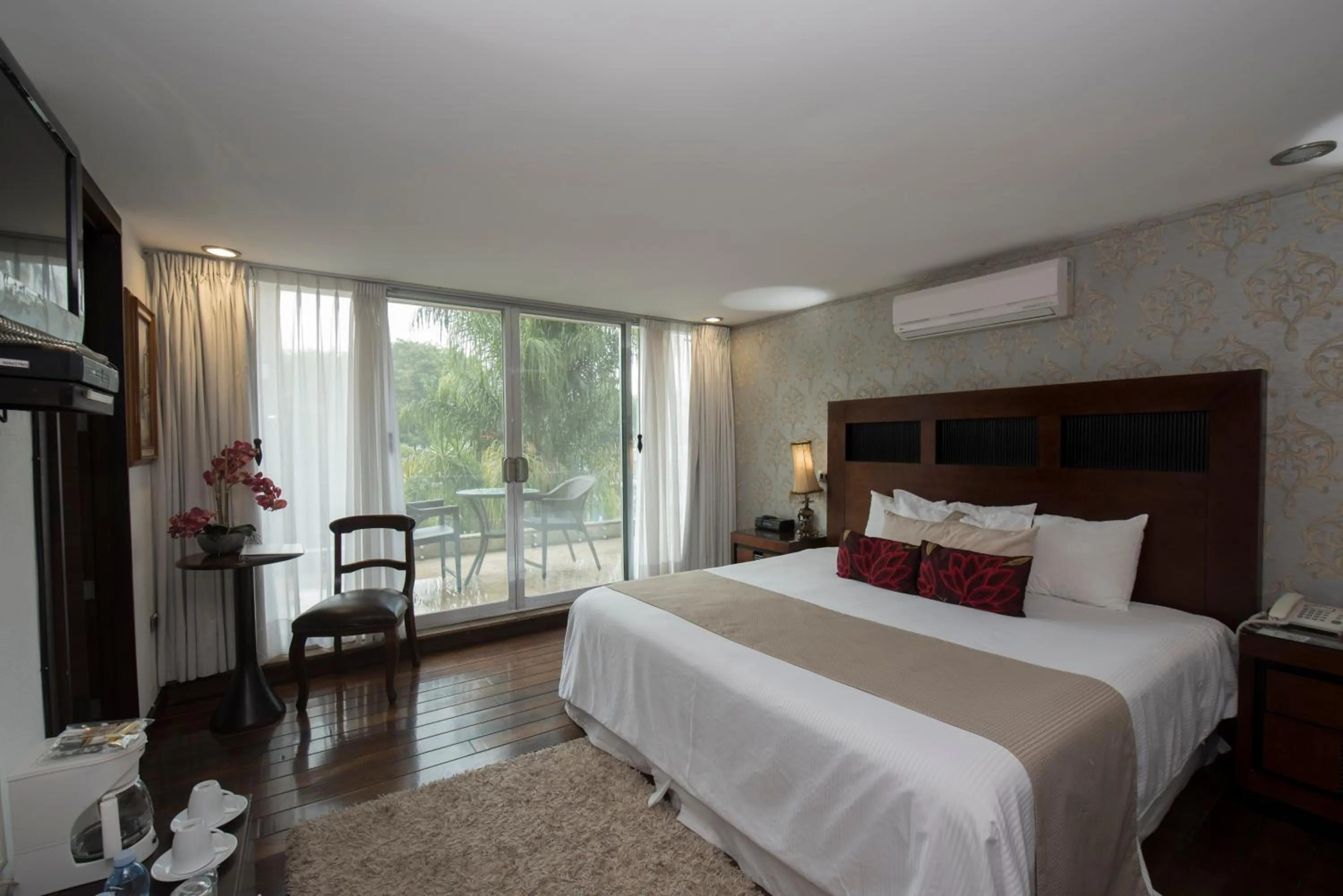 Photo of the whole room, Bed in Colombe Hotel Boutique