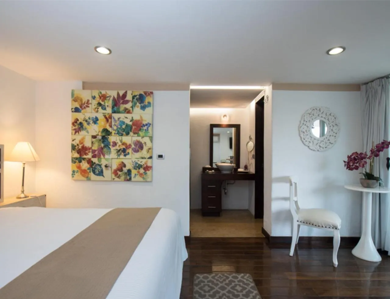 Photo of the whole room, Bed in Colombe Hotel Boutique