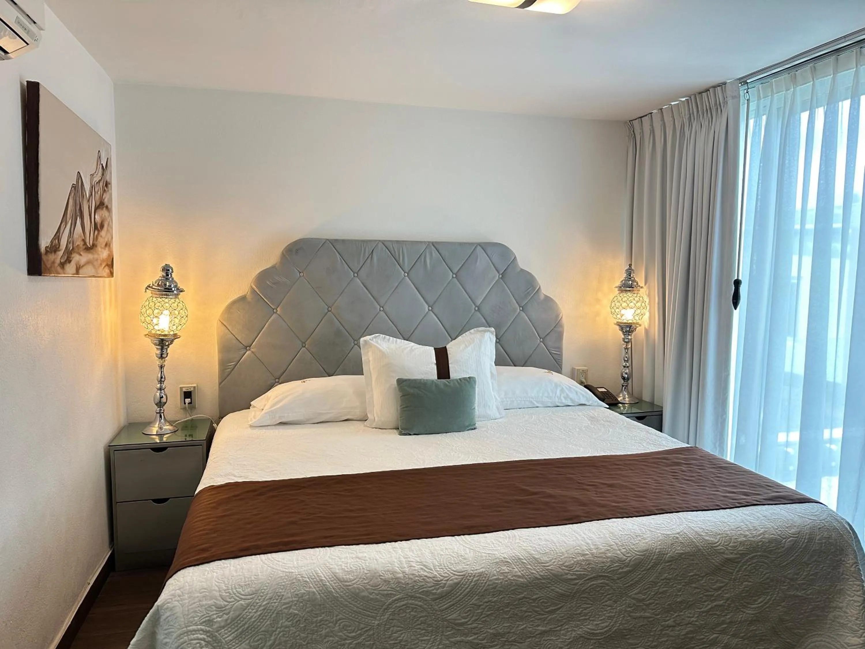 Bedroom, Bed in Colombe Hotel Boutique