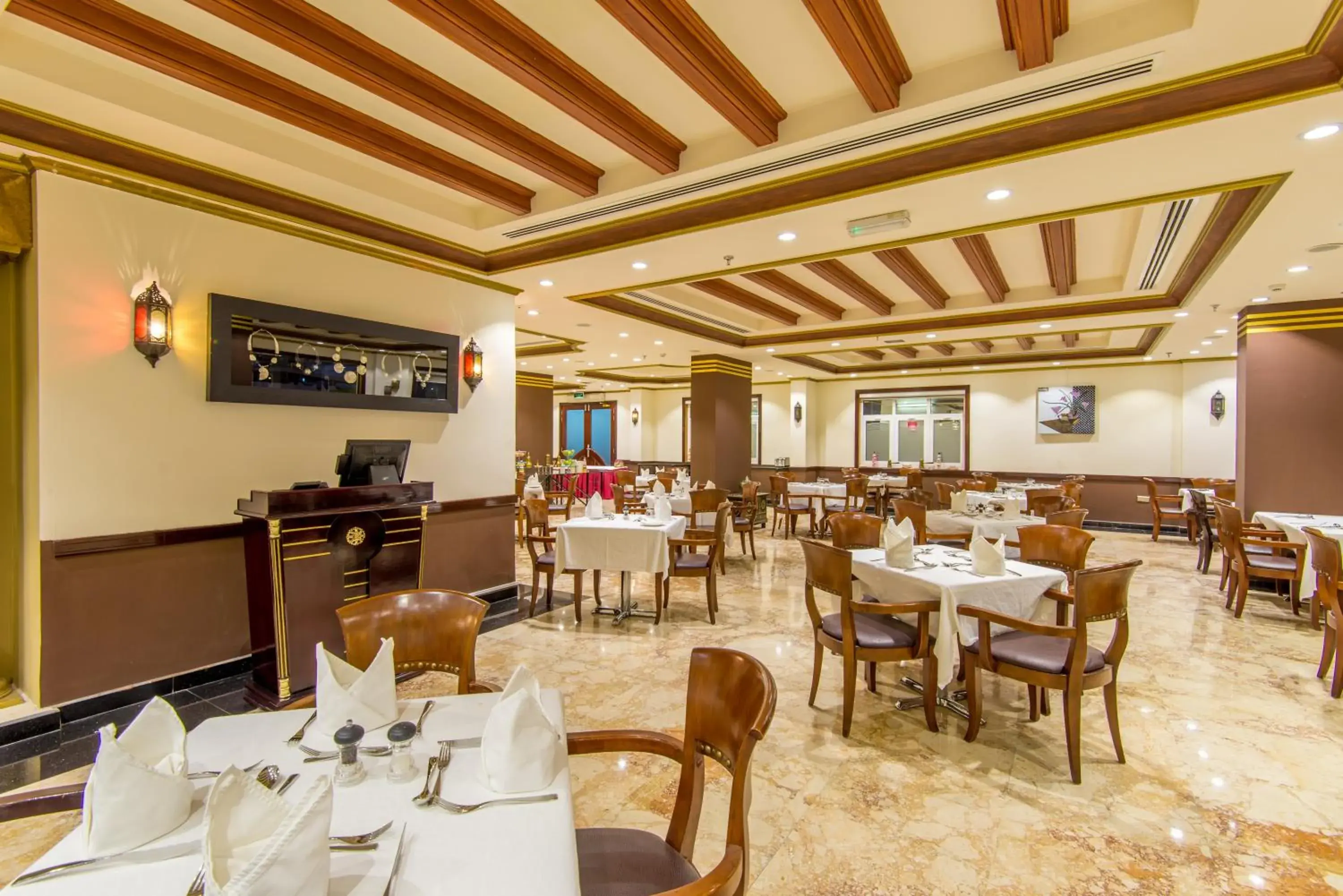 Restaurant/places to eat in Caesar Hotel Restaurant/places to eat in Caesar Hotel