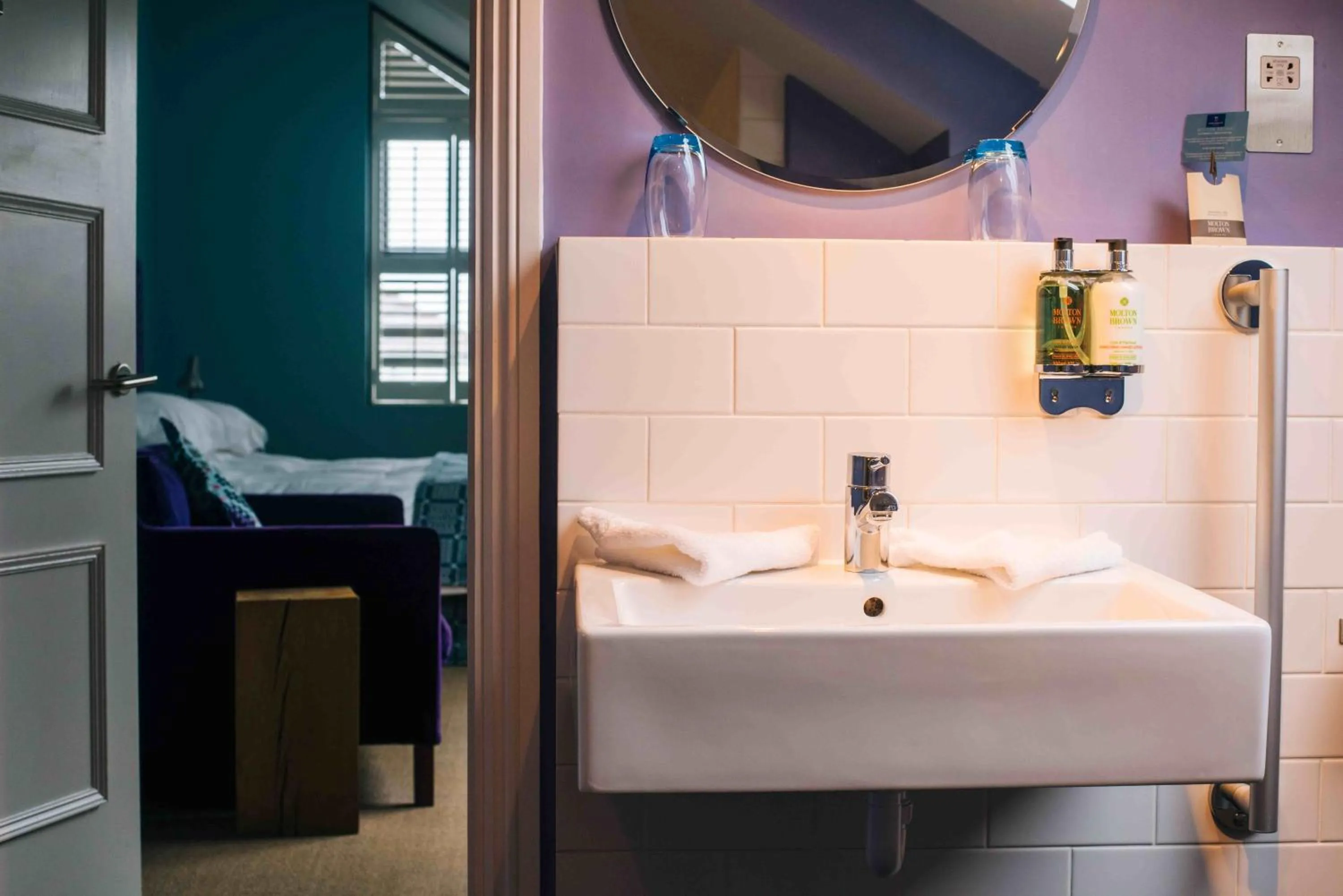 Bathroom in Harbourmaster Hotel