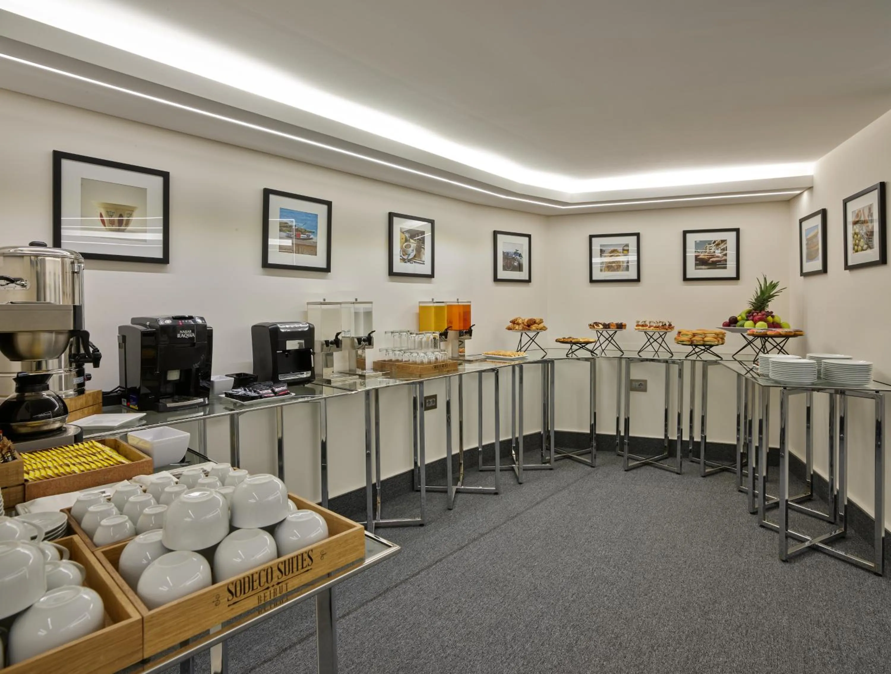 Food in Sodeco Suites