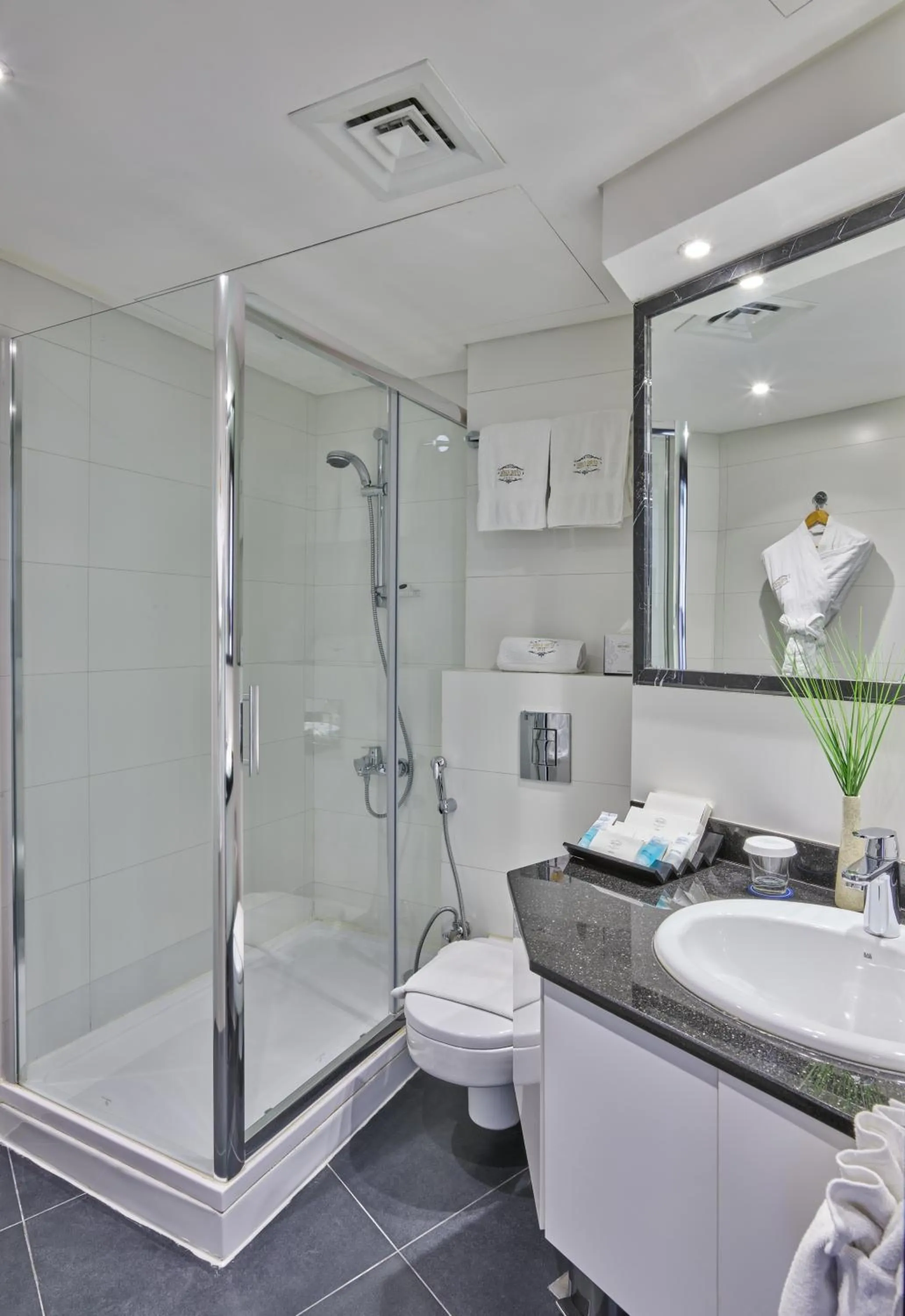 Bathroom in Sodeco Suites