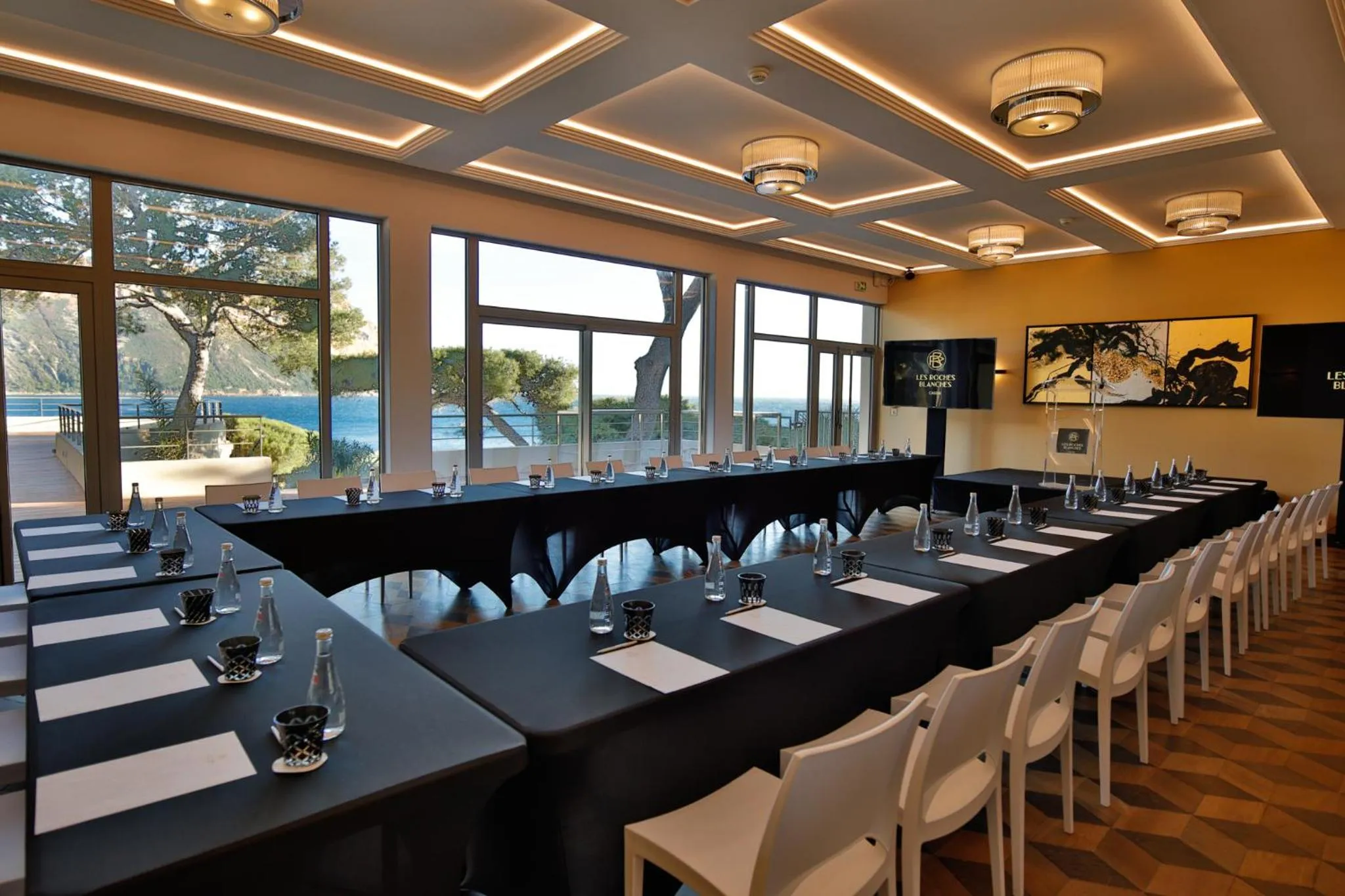 Meeting/conference room in Hôtel Les Roches Blanches Cassis