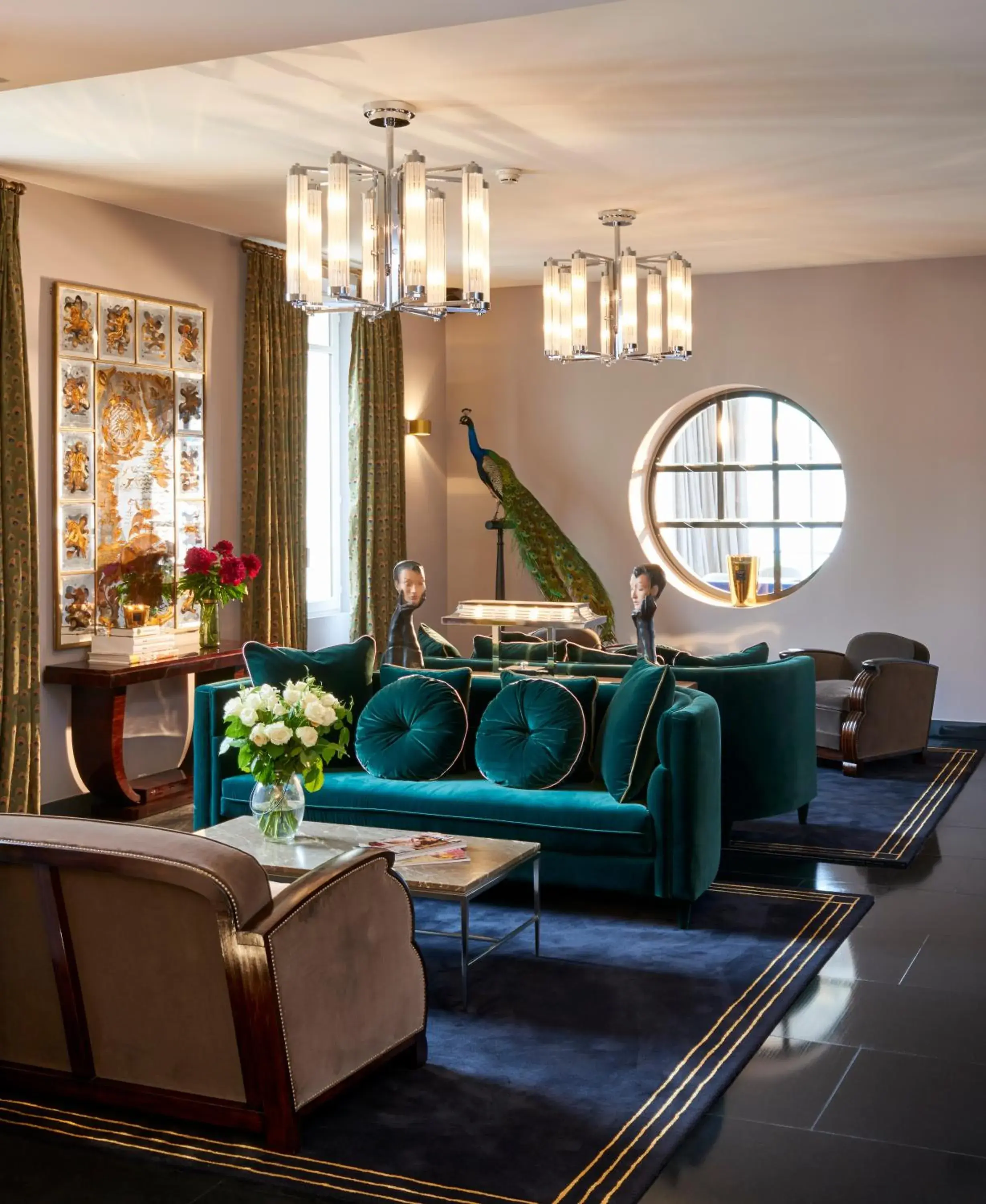 Living room, Seating Area in Hôtel Les Roches Blanches Cassis