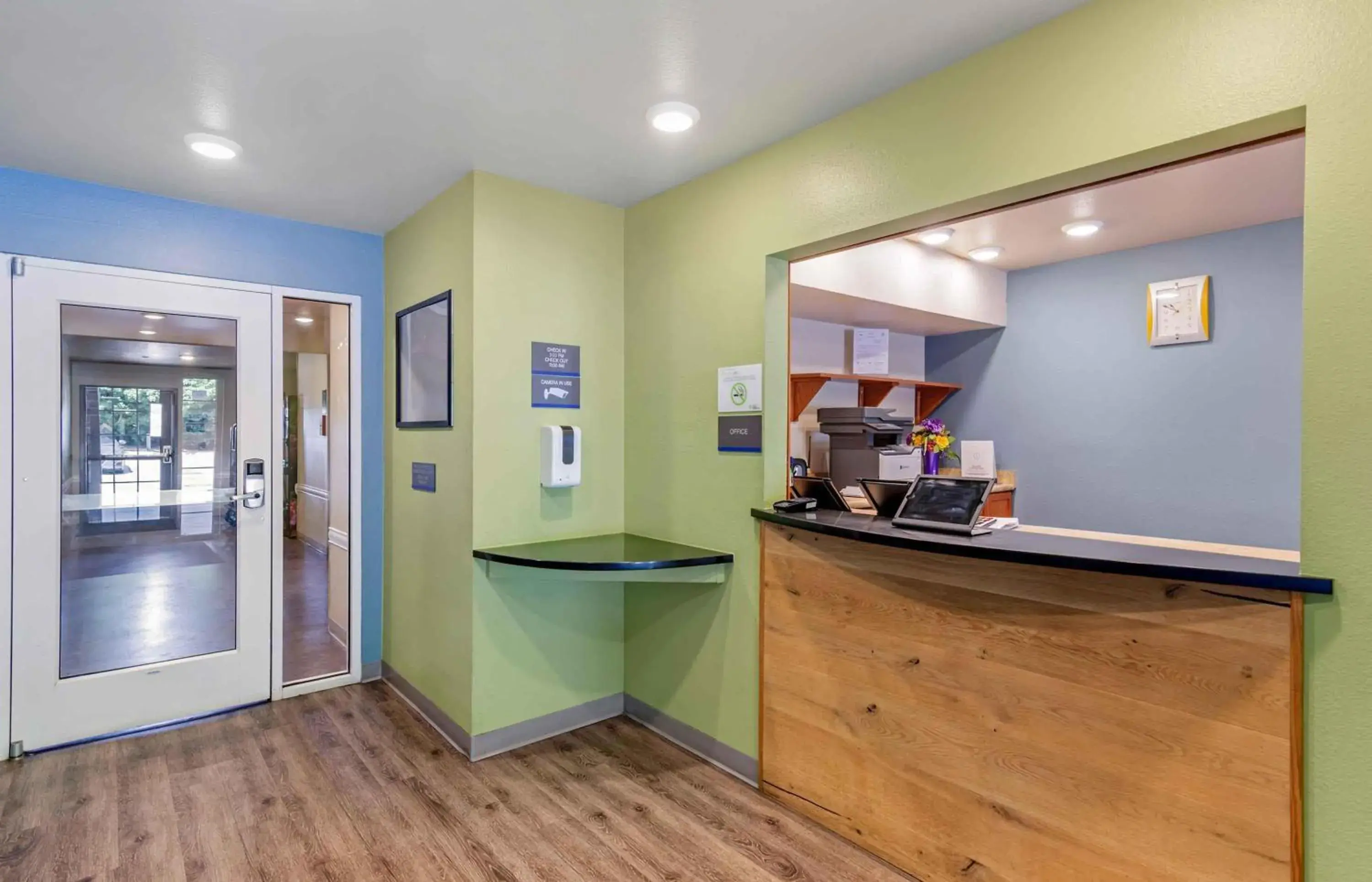 Lobby or reception in Extended Stay America Select Suites - Atlanta - Chamblee Lobby or reception in Extended Stay America Select Suites - Atlanta - Chamblee