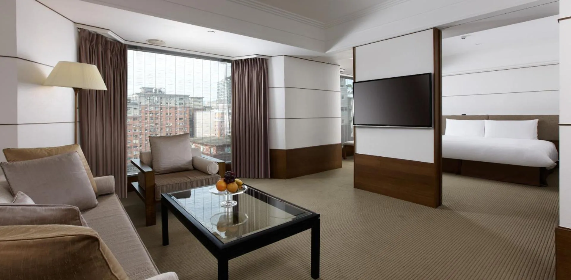 Living room, Bed in Regent Taipei