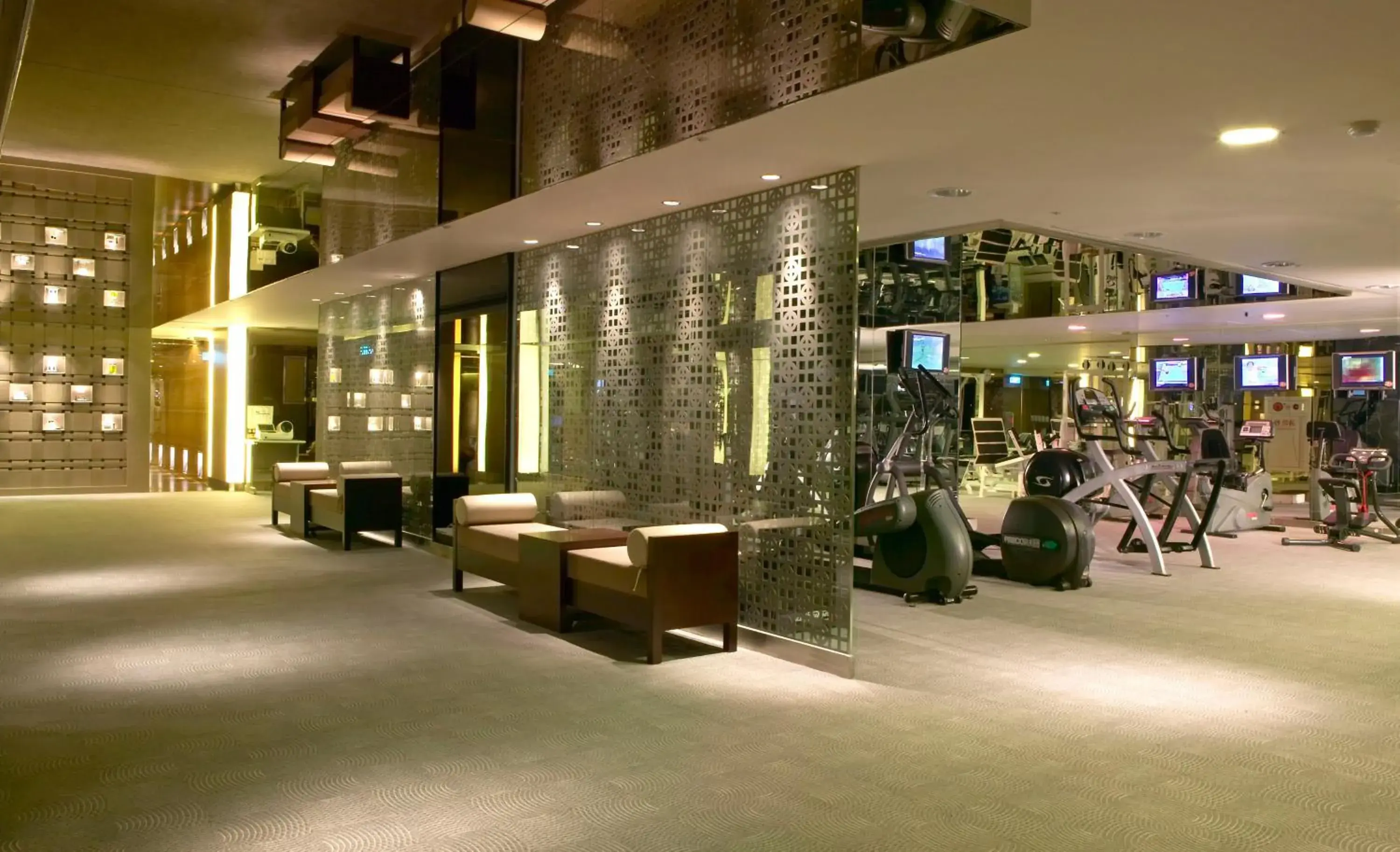 Fitness centre/facilities in Regent Taipei Fitness centre/facilities in Regent Taipei
