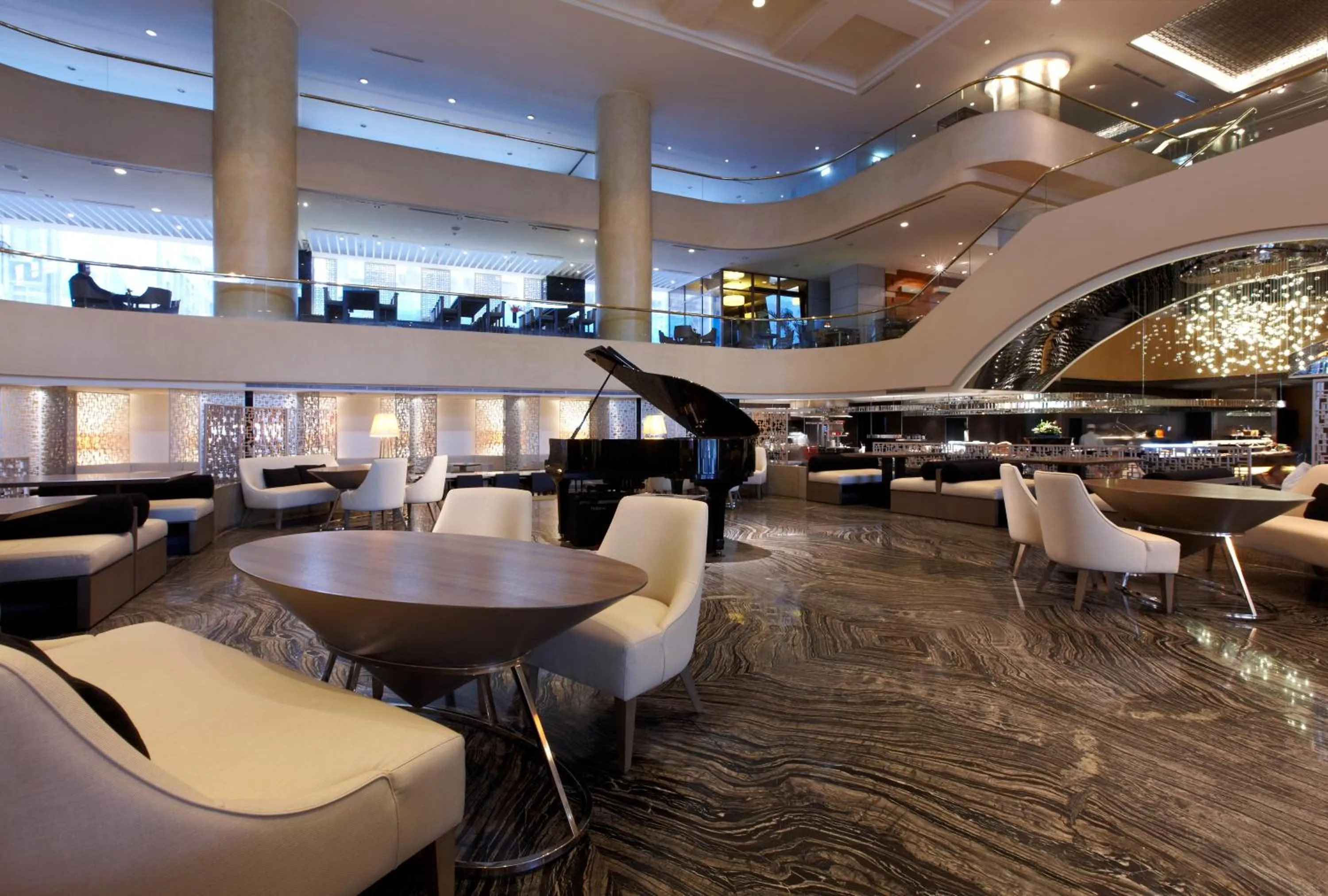 Restaurant/places to eat in Regent Taipei