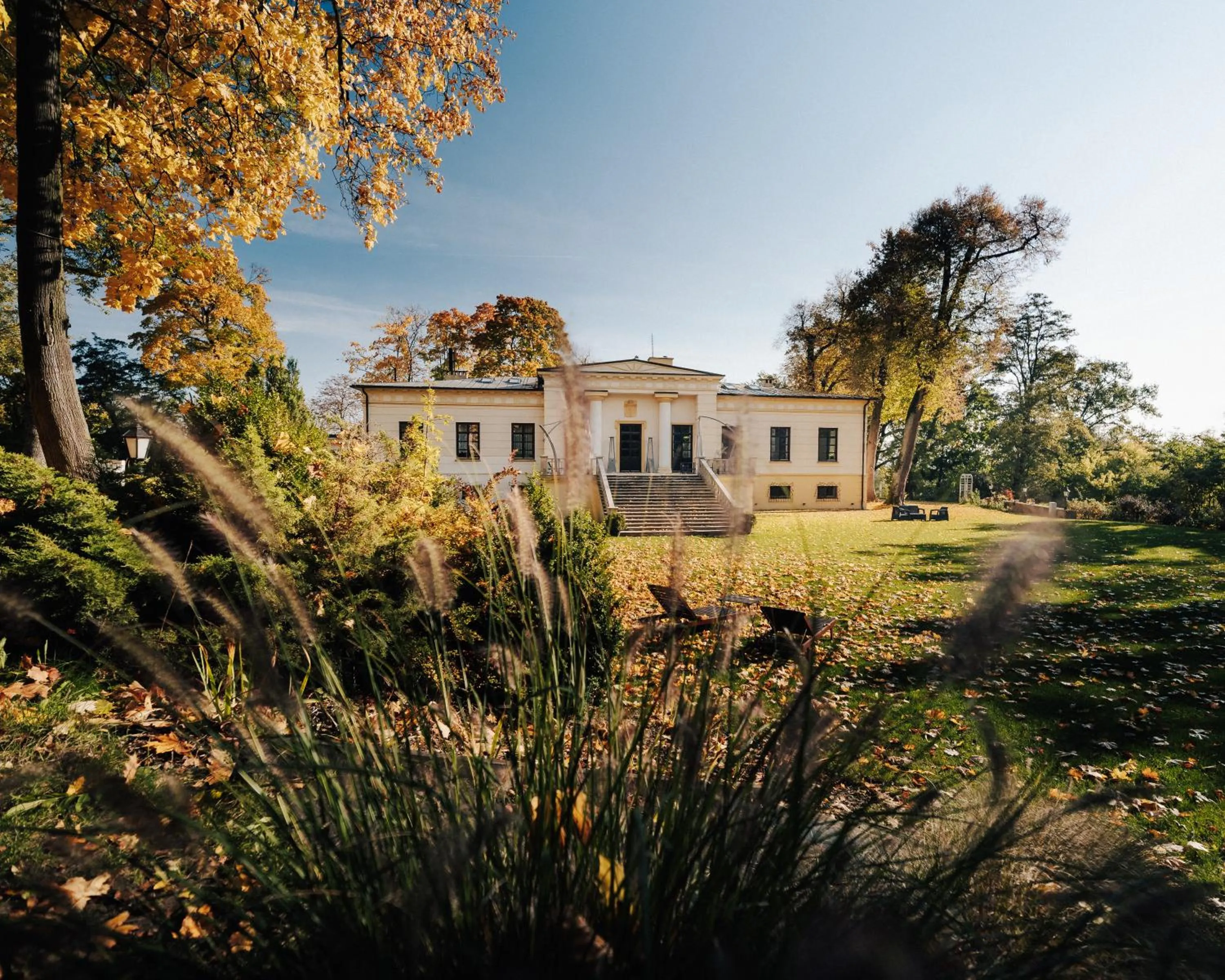 Property building in Pałac w Małkowie