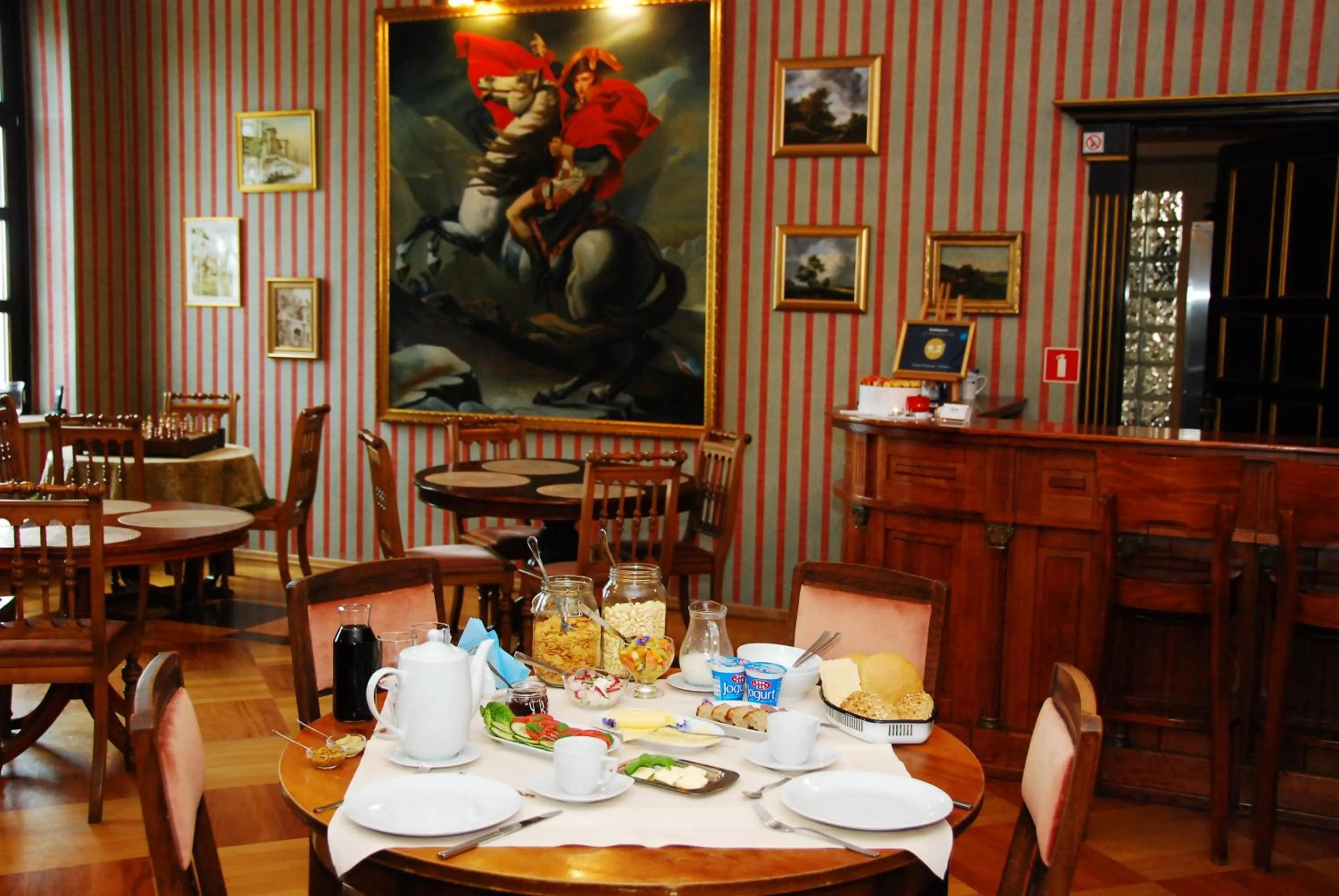 Restaurant/places to eat in Pałac w Małkowie