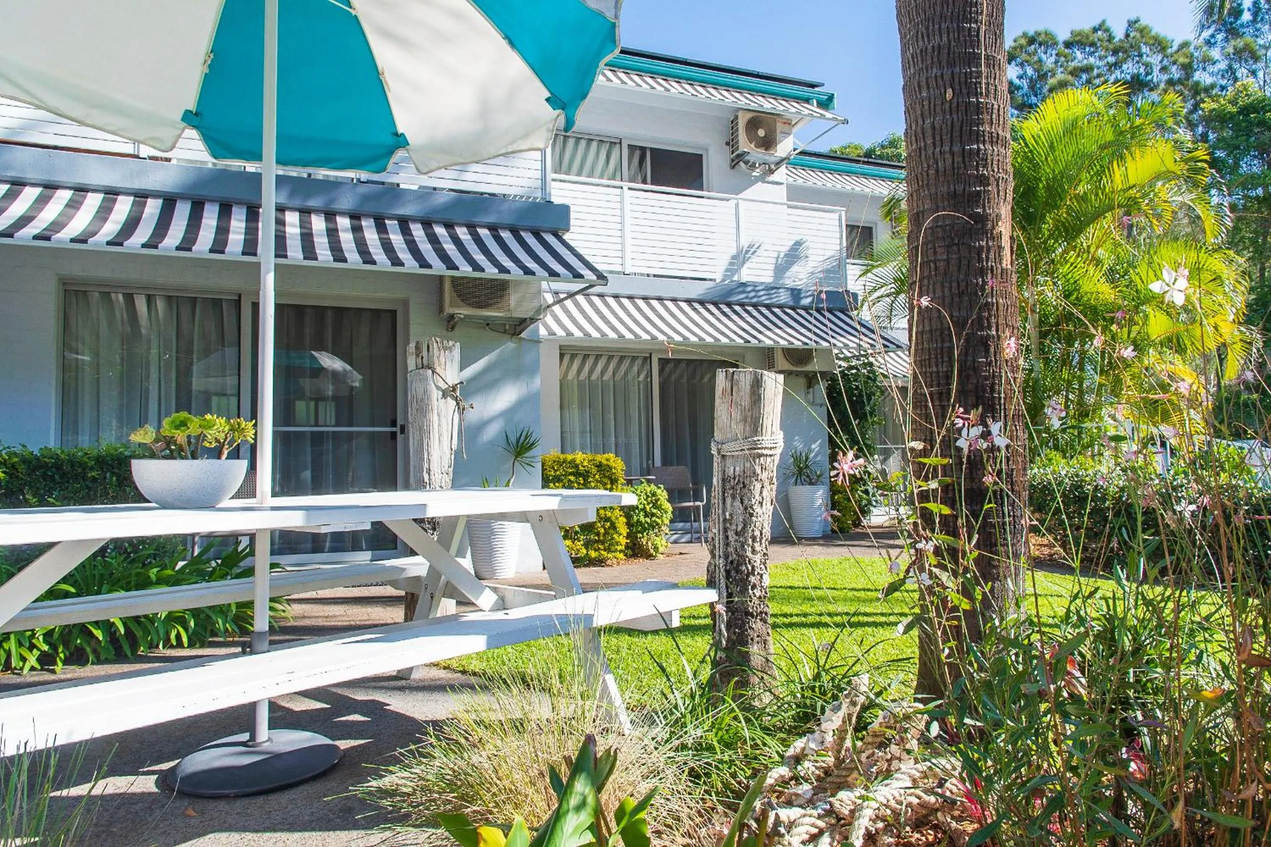 Property building in Blueys Motel